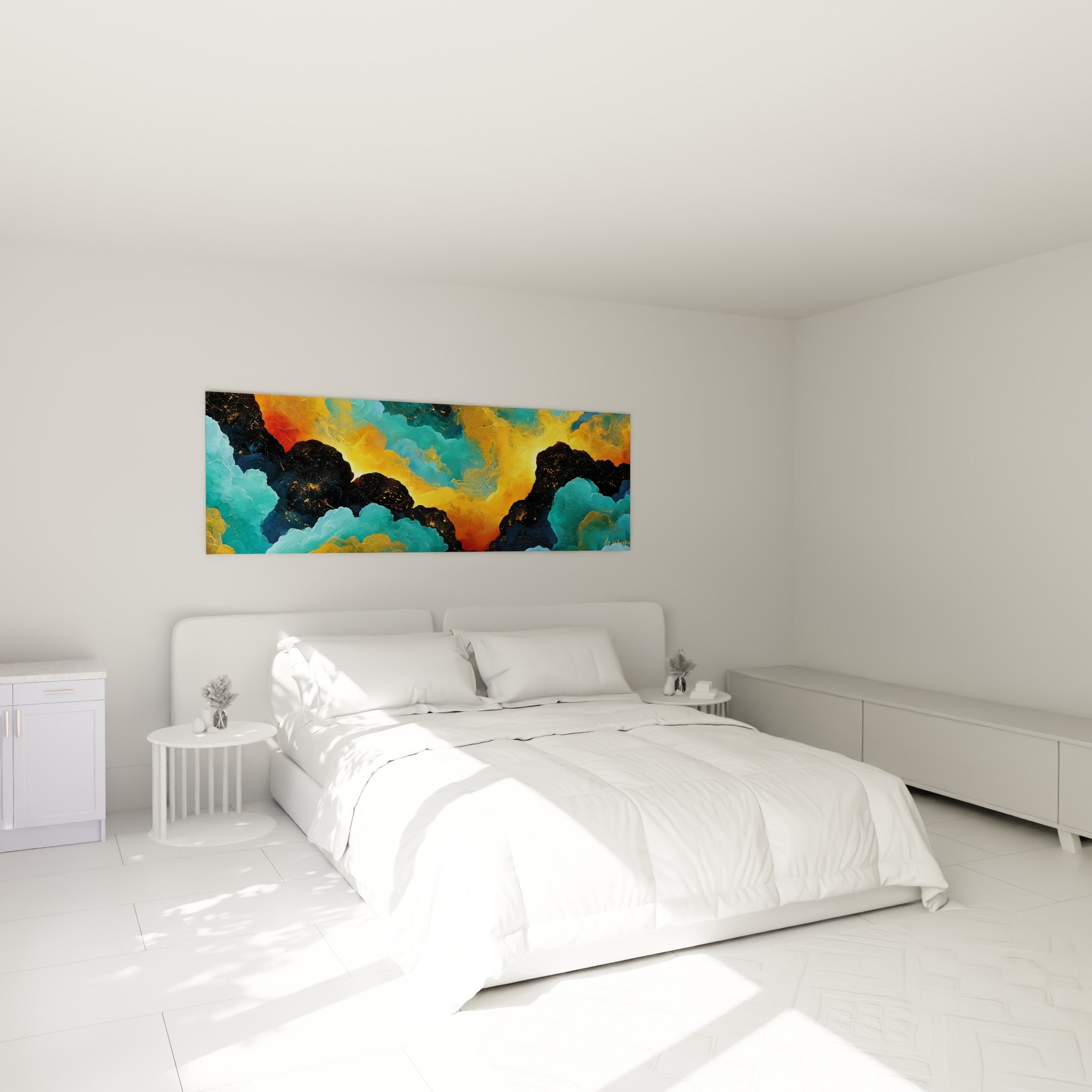 Ciel abstrait turquoise et doré aux reliefs sombres, accroché au-dessus d'un lit dans une chambre claire.