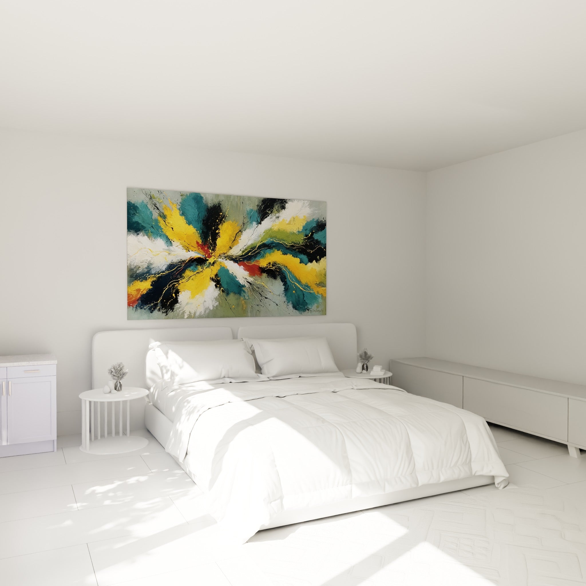 Éclats jaune safran et bleu canard traversant la toile, au-dessus d'un lit dans une chambre claire