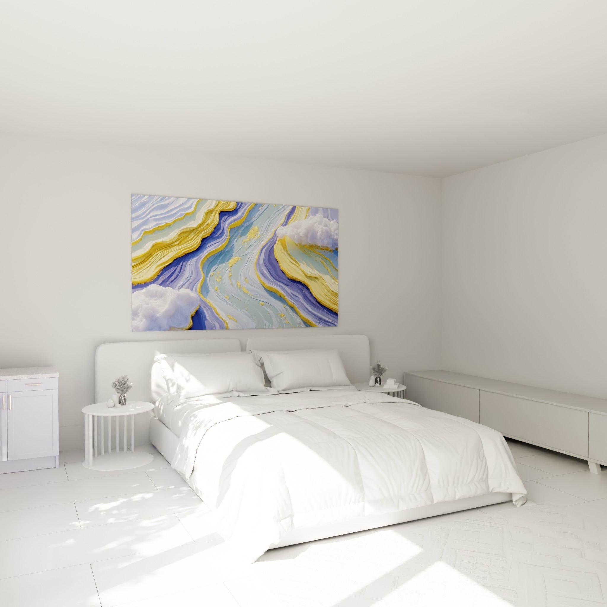 Fleuve doré et bleu pastel ondulant, tableau accroché au-dessus d'un lit dans une chambre claire