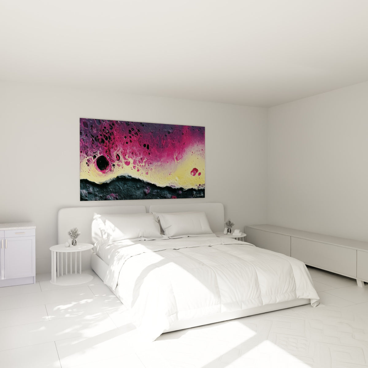 Fusion magenta, jaune pâle et noir minéral, style Peinture abstrait au-dessus d'un lit dans une chambre claire