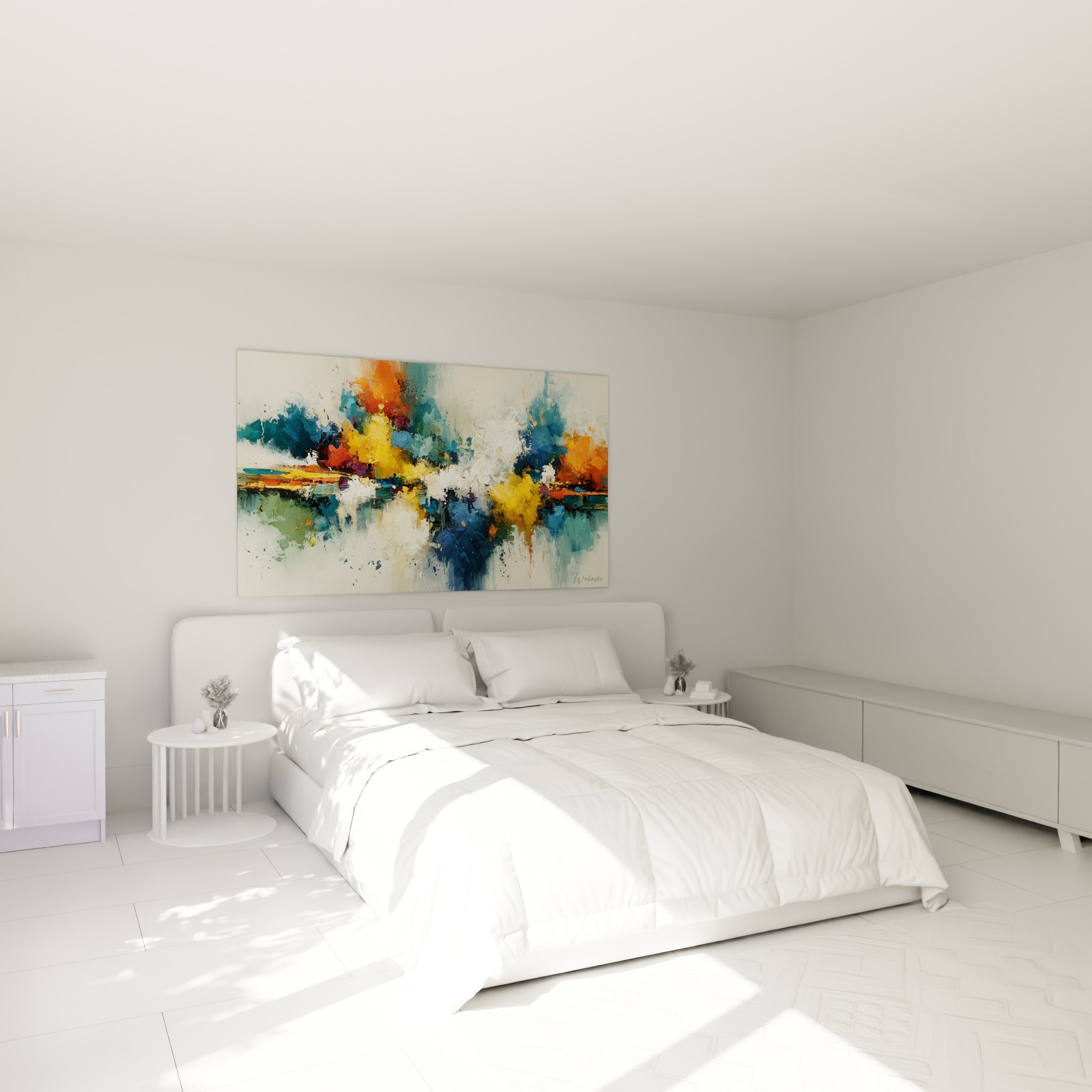 Composition abstraite orangée et bleu marine accrochée au-dessus d'un lit dans une chambre claire