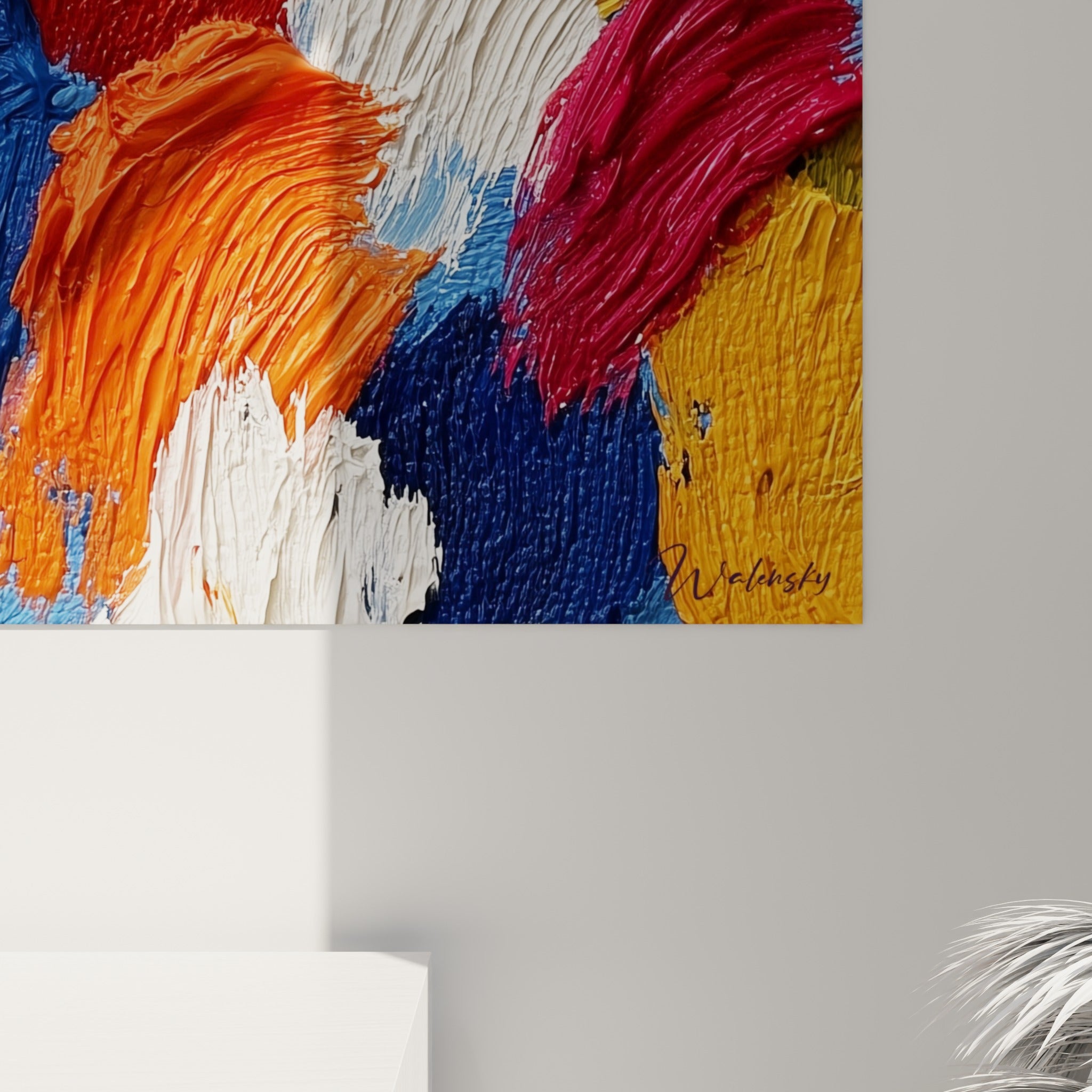 Sillons de peinture épaisse mêlant bleu marine, blanc cassé et rouge révèlent la matière de ce tableau abstrait