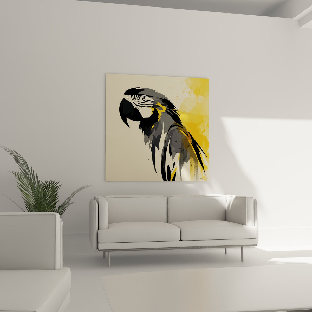 Oiseau ara au regard intense, plumage noir strié de jaune, au-dessus d'un canapé dans un salon lumineux