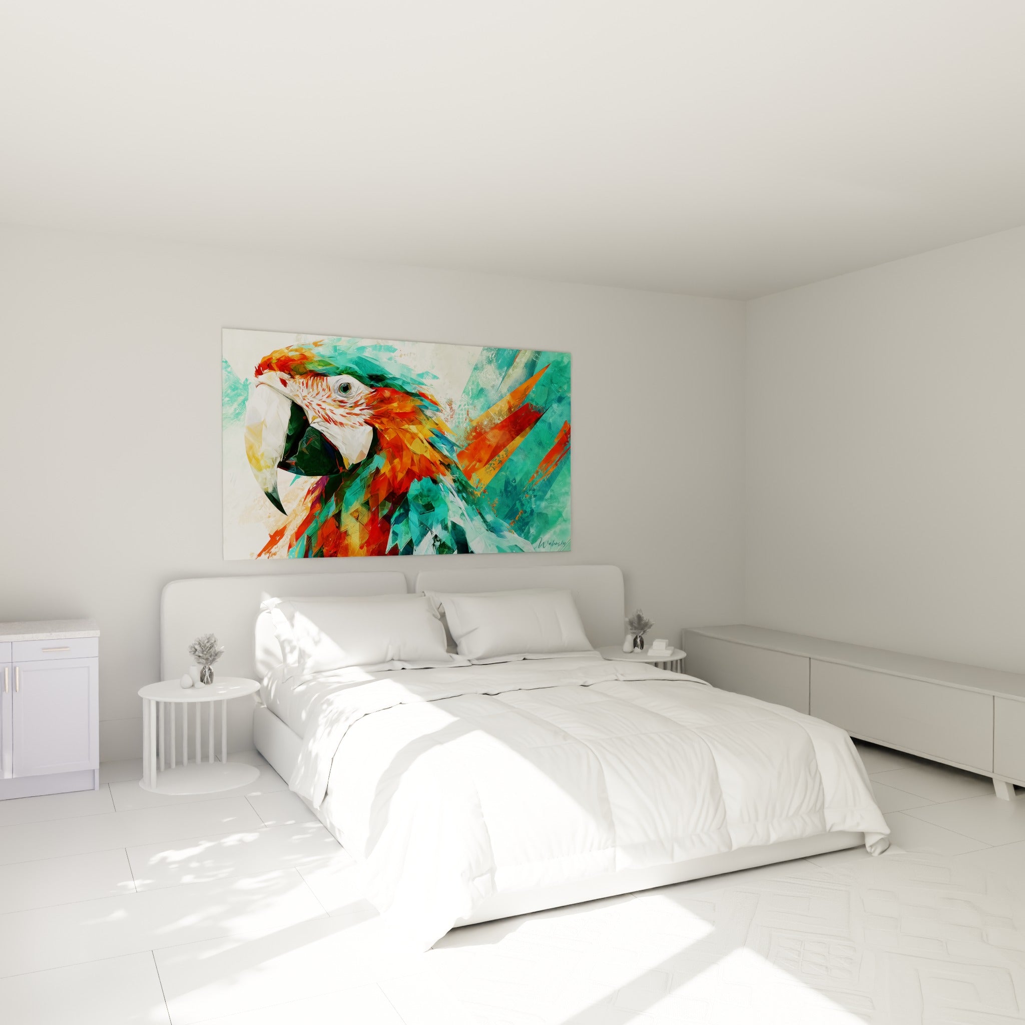 Perroquet aux couleurs rouge et turquoise vives, accroché au-dessus d'un lit dans une chambre claire