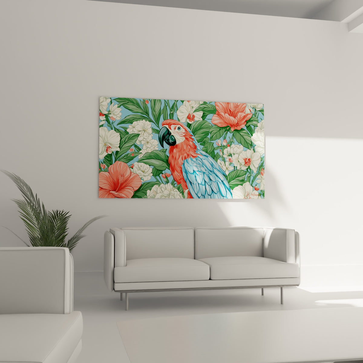 Ara au plumage rouge corail et bleu ciel niché dans un feuillage vert, au-dessus d'un canapé dans un salon lumineux
