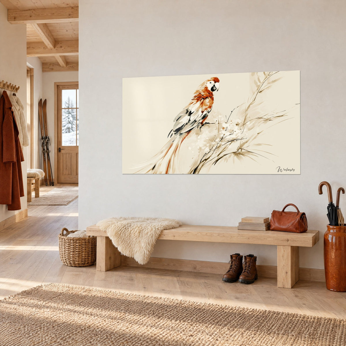 Tableau ara à poitrine orange et ailes blanches tachées de noir, branche fleurie beige, sur un mur du chalet en vue de trois-quarts