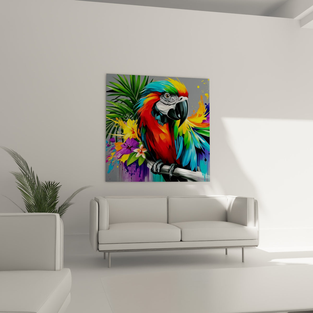 Oiseau tropical rouge et doré entouré de fleurs violettes, suspendu au-dessus d'un canapé dans un salon lumineux