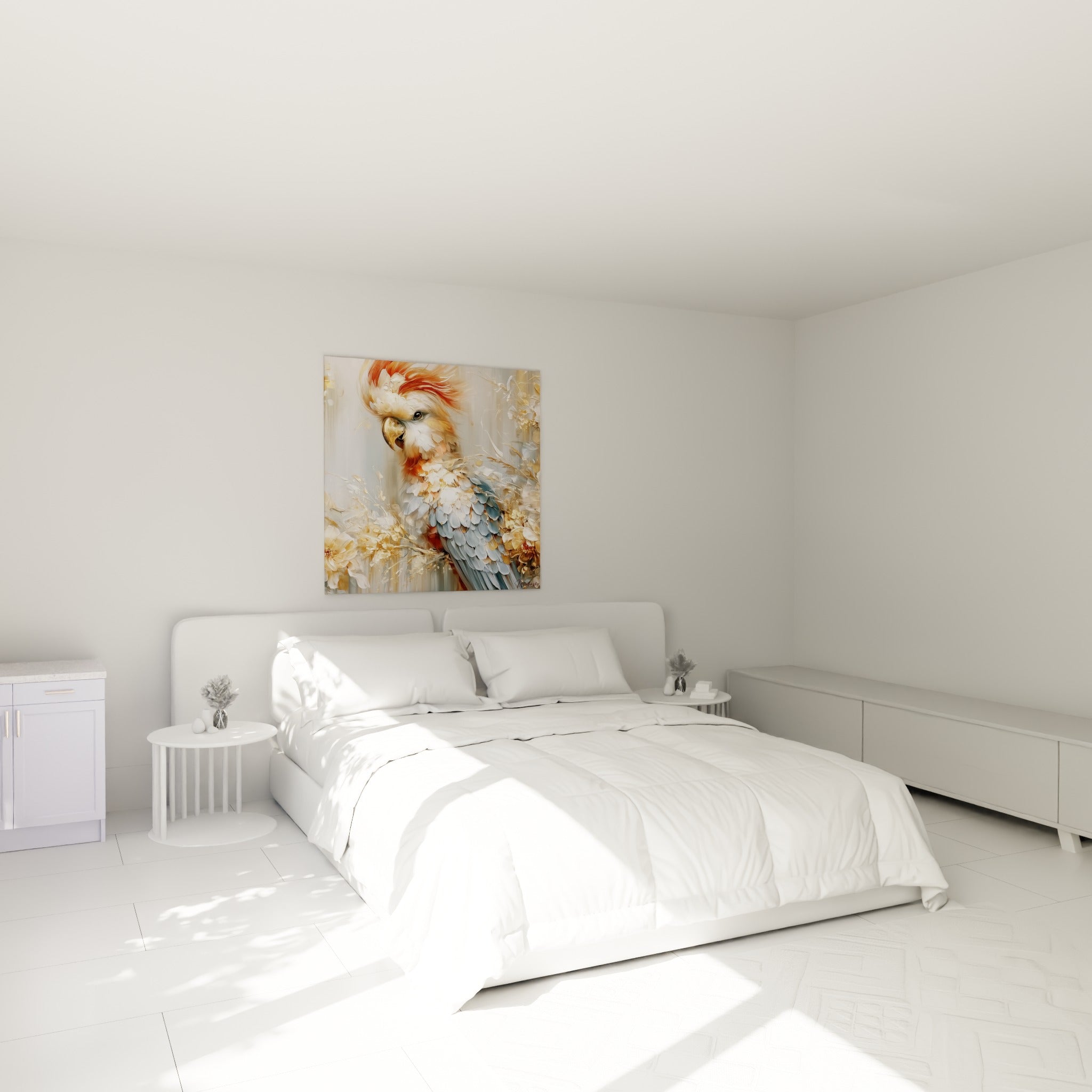 Perroquet doré et terracotta entouré de fleurs blanches accroché au-dessus d'un lit dans une chambre claire