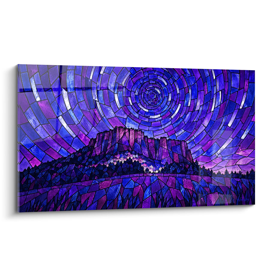 Tableau Falaise rocheuse en vitrail bleu violet - Tourbillon céleste nocturne - Edition Pietra di Bismantova Émilie-Romagne Italie