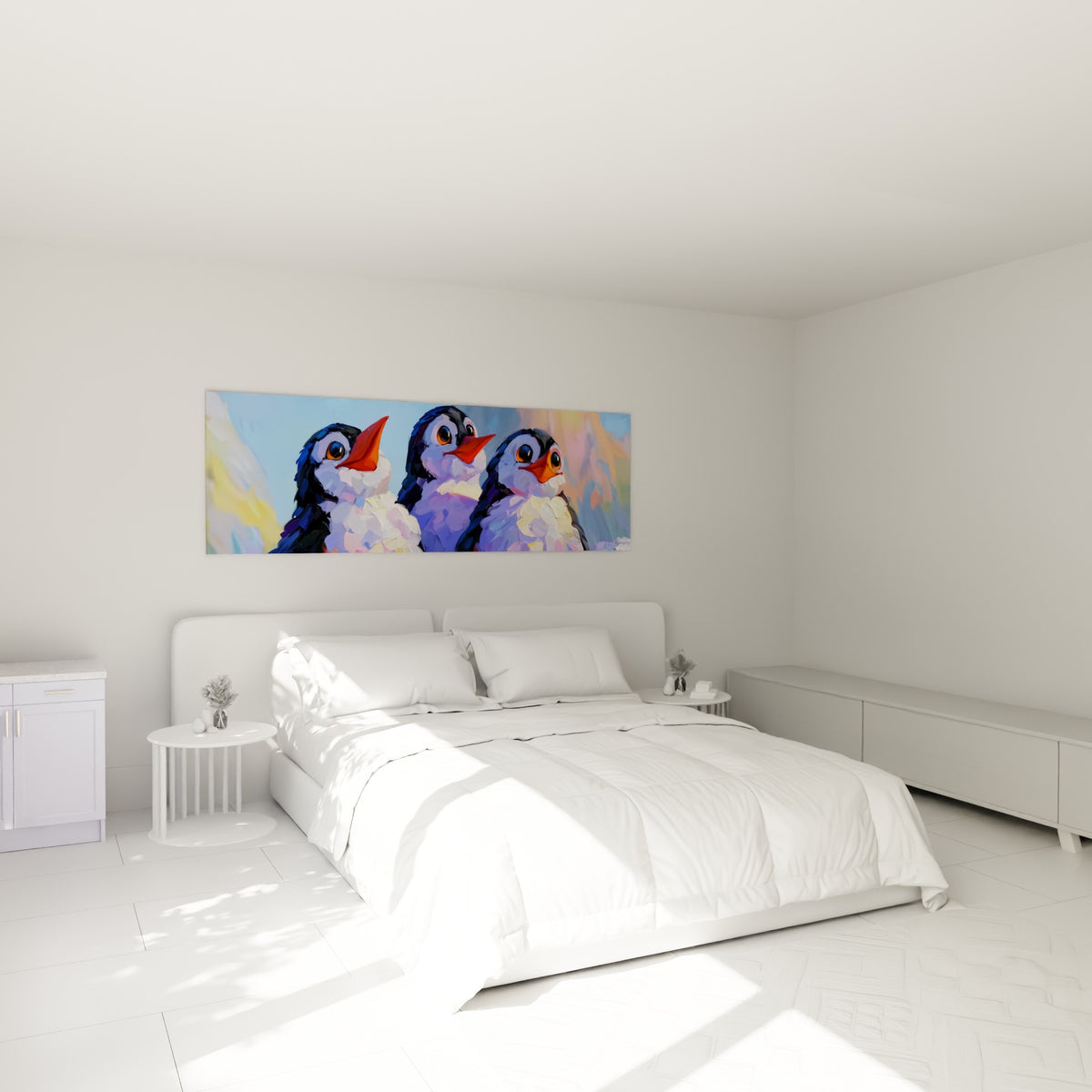 Pingouins anthracite et blancs aux becs orange peints au-dessus d'un lit dans une chambre claire