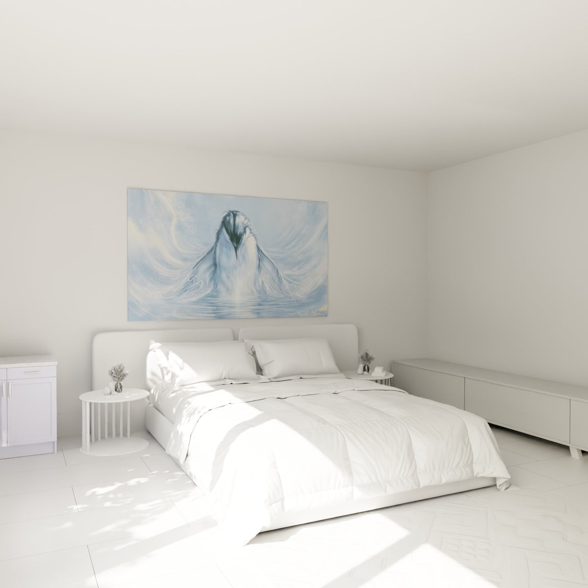 Silhouette de pingouin bleu pâle et blanc cassé accrochée au-dessus d'un lit dans une chambre claire