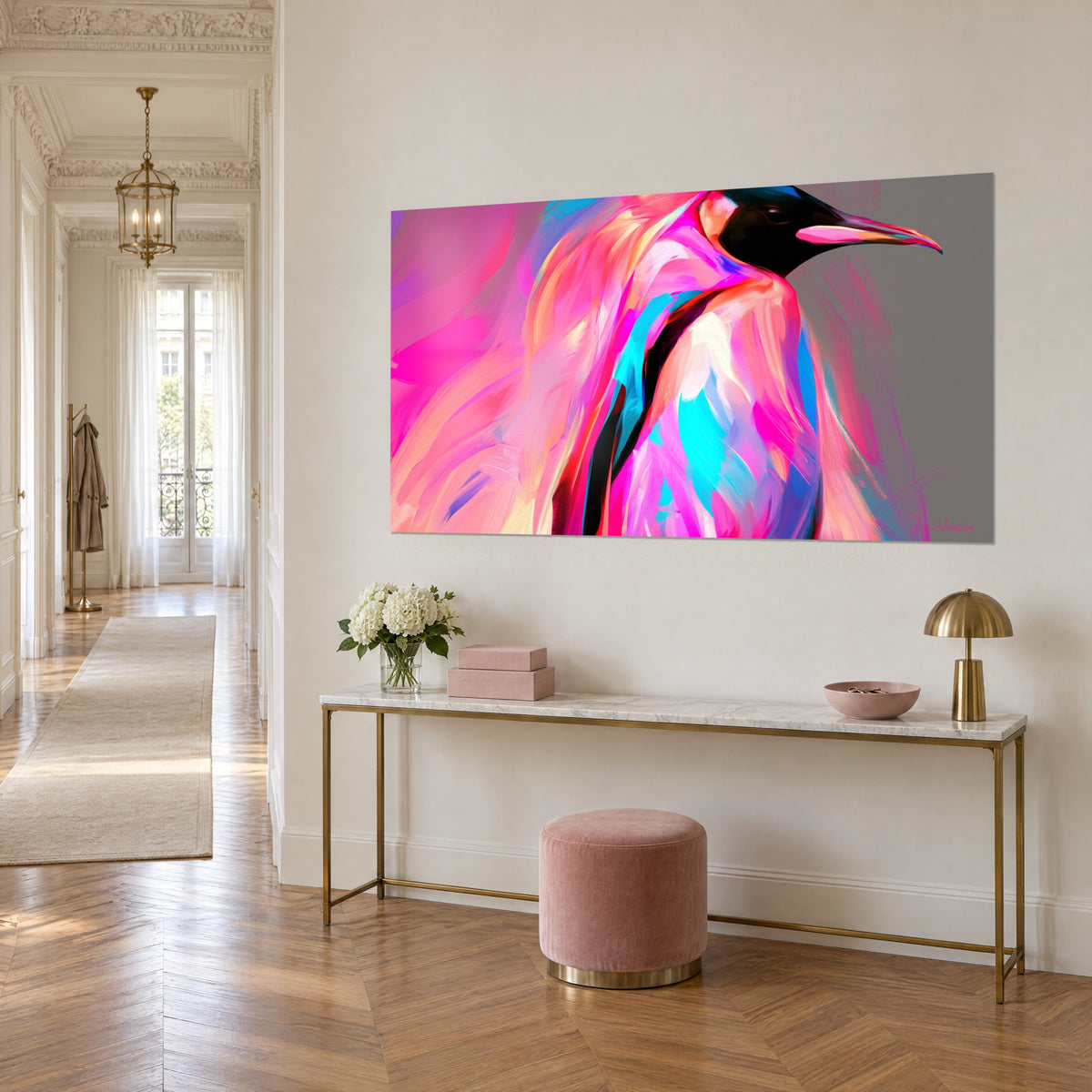 Tableau oiseau polaire de profil à tête noire, plumage corail et cyan sur fond gris, console dorée, parquet haussmannien