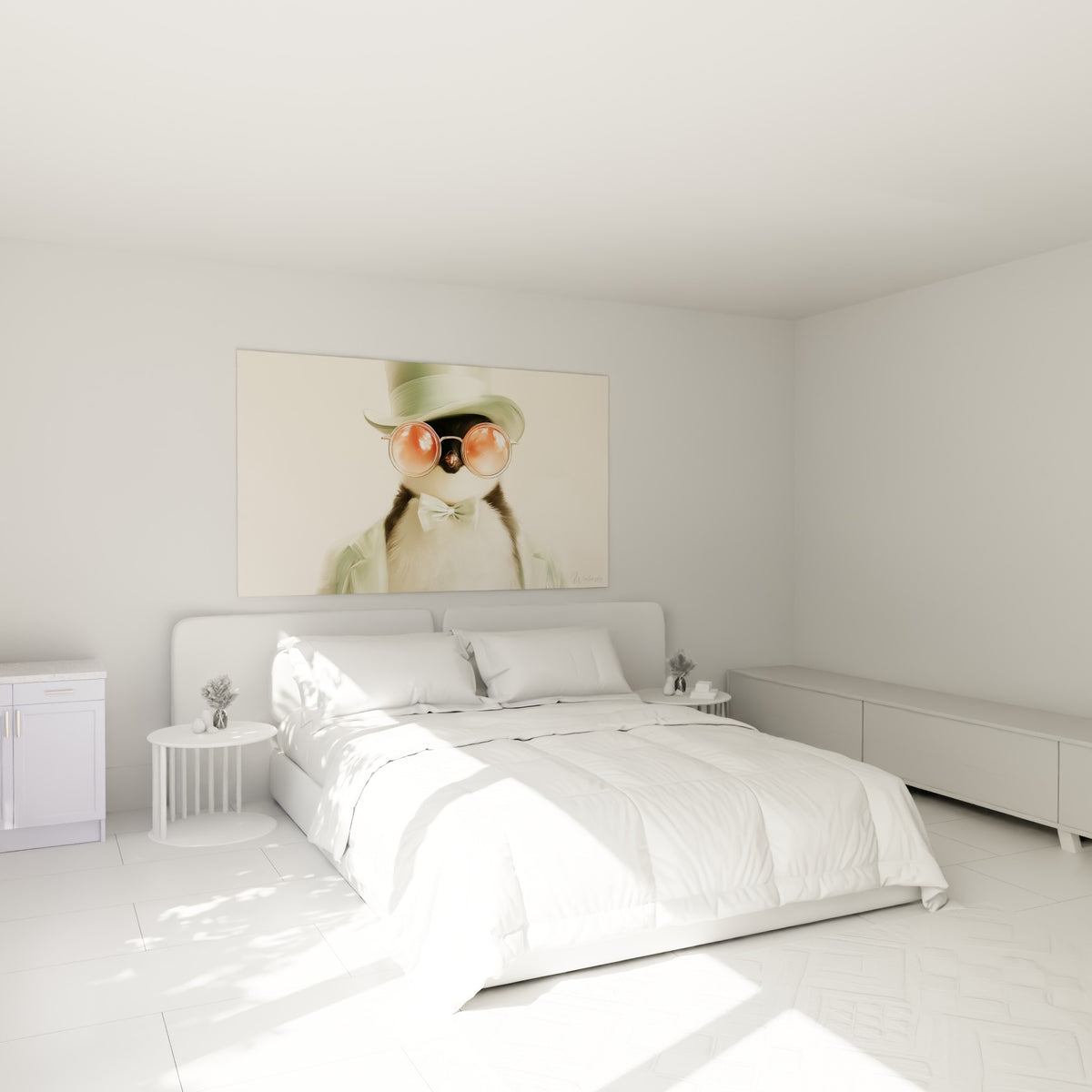 Costume vert pastel et nœud papillon habillent ce pingouin élégant, accroché au-dessus d'un lit dans une chambre claire