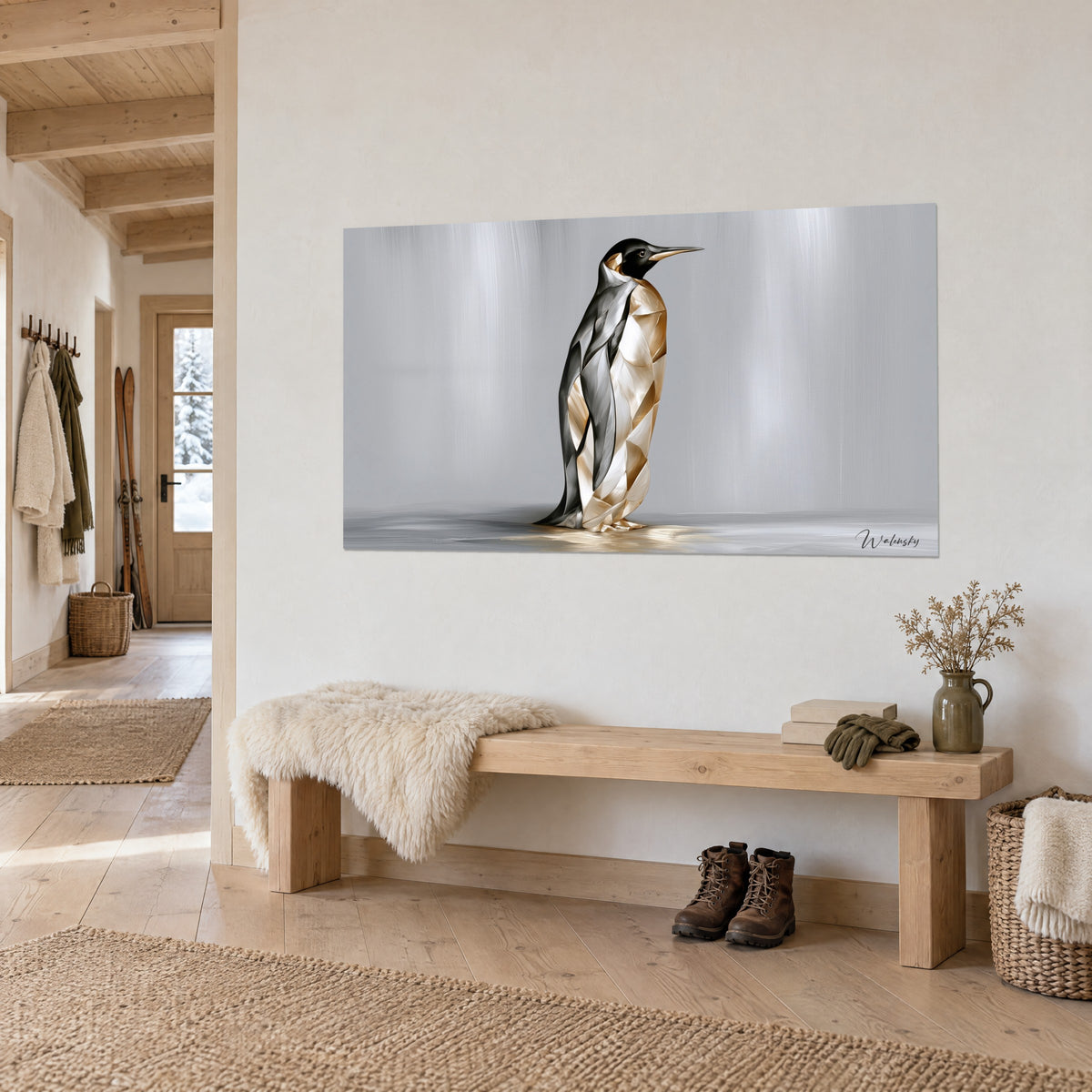 Quadro sagoma di un pinguino solitario dai piani angolari grigio acciaio e ocra dorata, becco affilato, appeso sopra una panca di legno chiaro in un ingresso