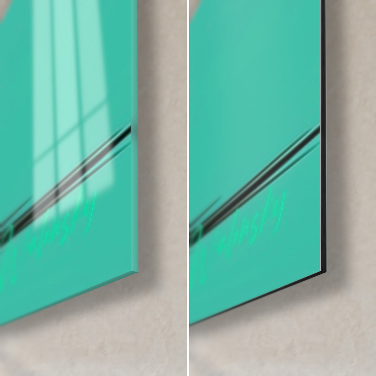 Tableau manchot en bande dessinée, coin bas droit : verre acrylique brillant à reflets à gauche, alu Dibond noir mat à droite, fond turquoise