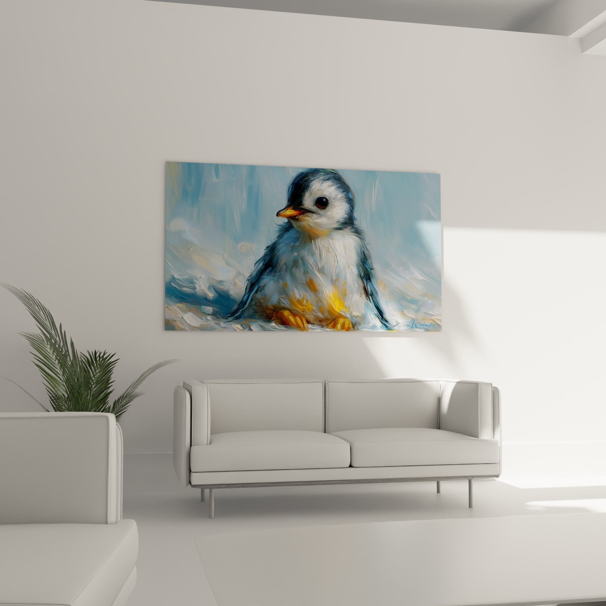 Pingouin duveteux bleu anthracite et jaune doré, bec orange vif, au-dessus d'un canapé dans un salon lumineux