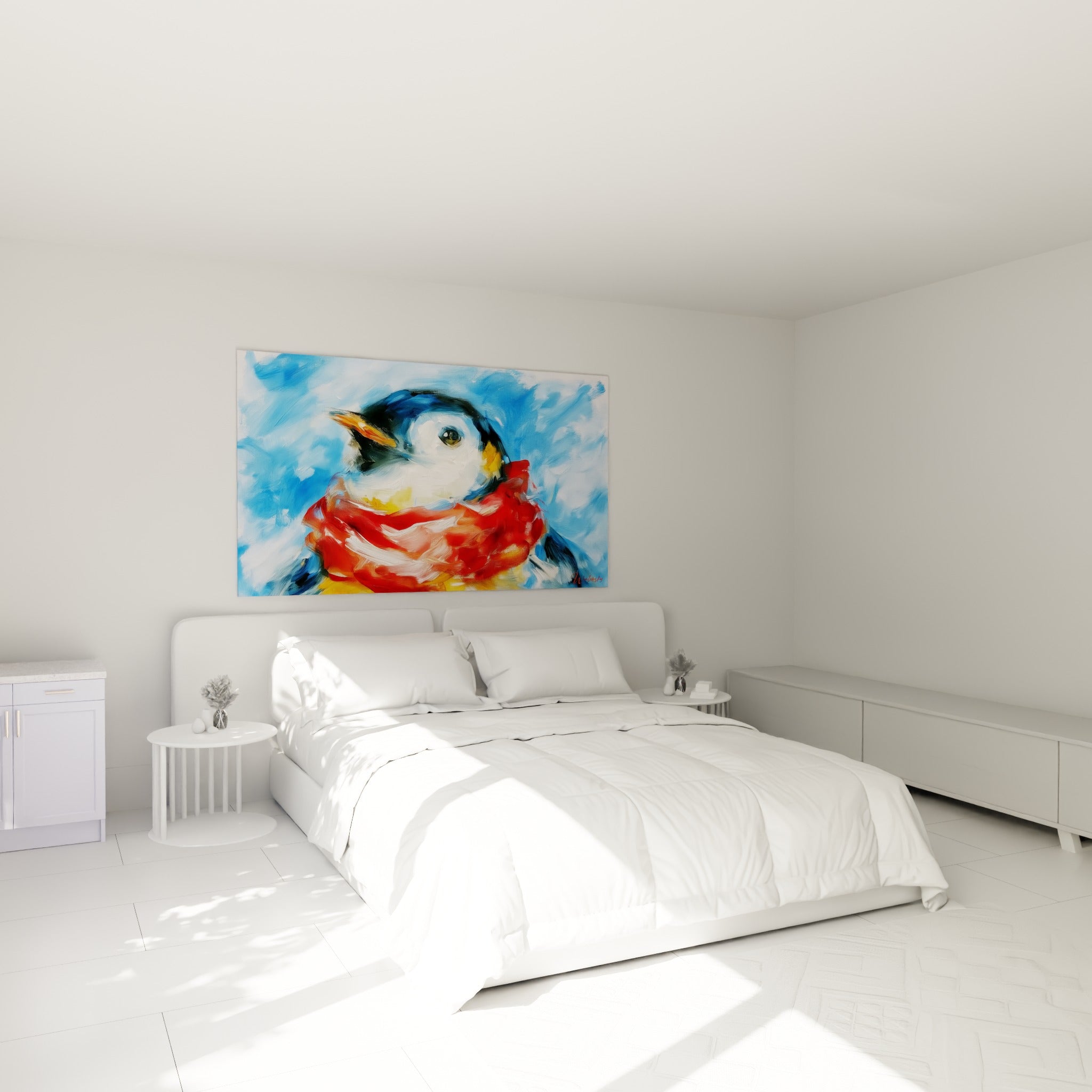 Poussin polaire blanc et bleu à écharpe écarlate accroché au-dessus d'un lit dans une chambre claire