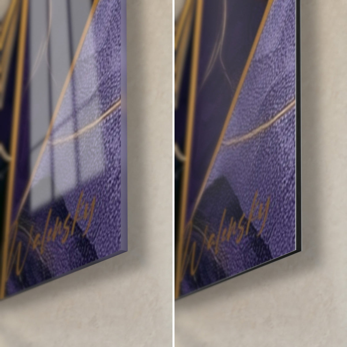 Schilderij van een zwart-gouden pinguïn, rechtsonder: gouden handtekening op paarse achtergrond, glanzend glas dat weerkaatst en mat Dibond naast elkaar