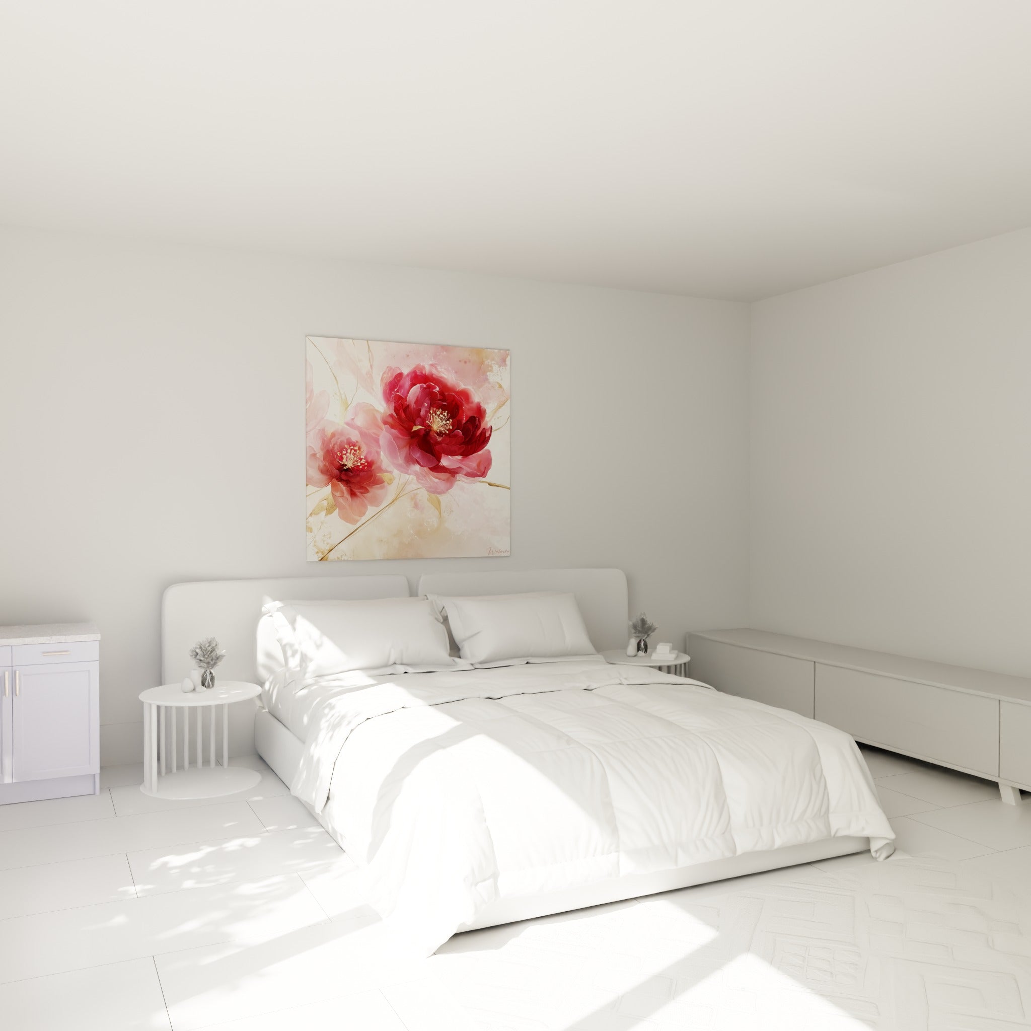 Pivoines rose et rouge peintes en aquarelle accrochées au-dessus d'un lit dans une chambre claire