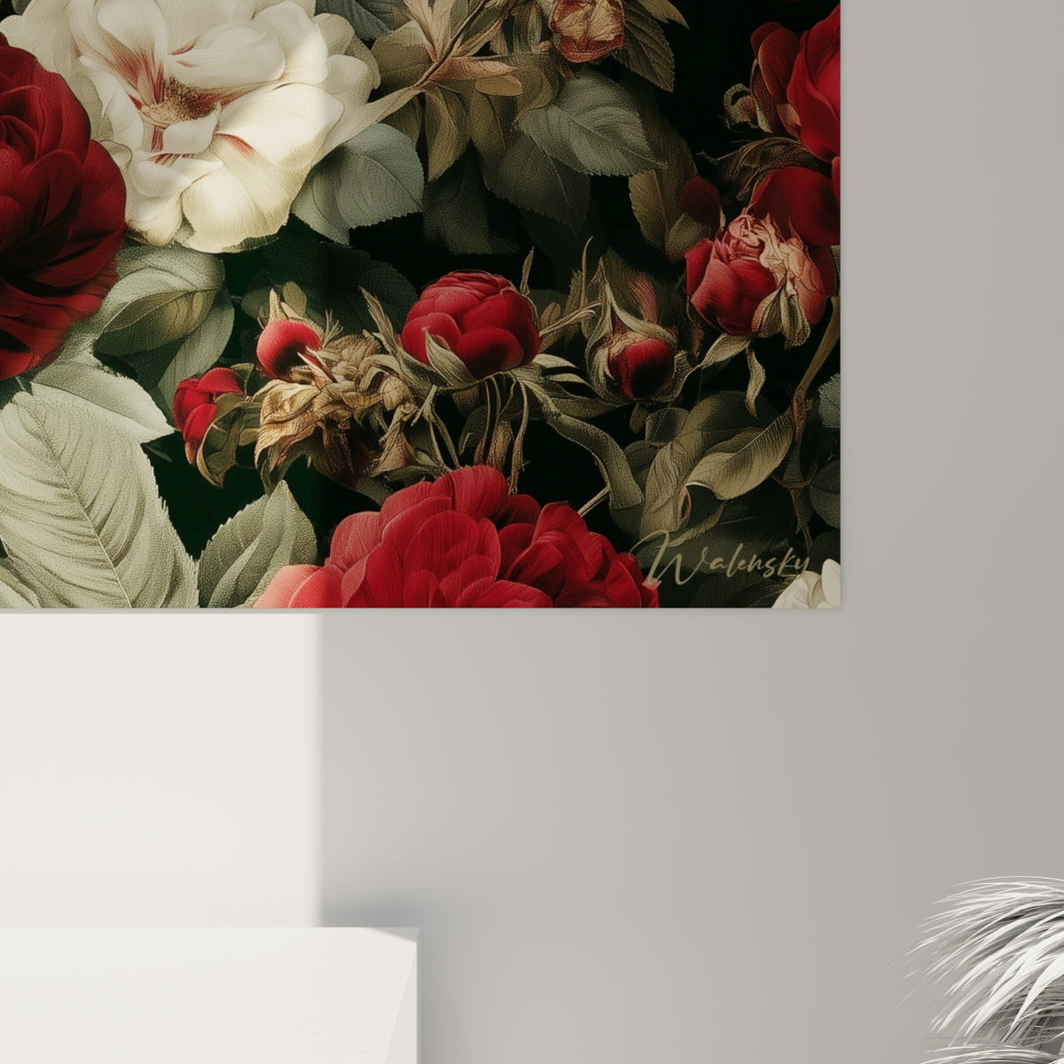 Détail des pétales veloutés rouge bordeaux et blanc crème révélant le grain de l'impression florale