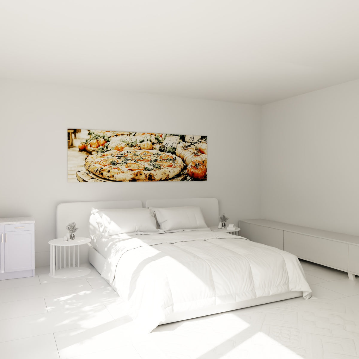Pizza artisanale aux tomates fraîches et croûte ambrée, accrochée au-dessus d'un lit dans une chambre claire