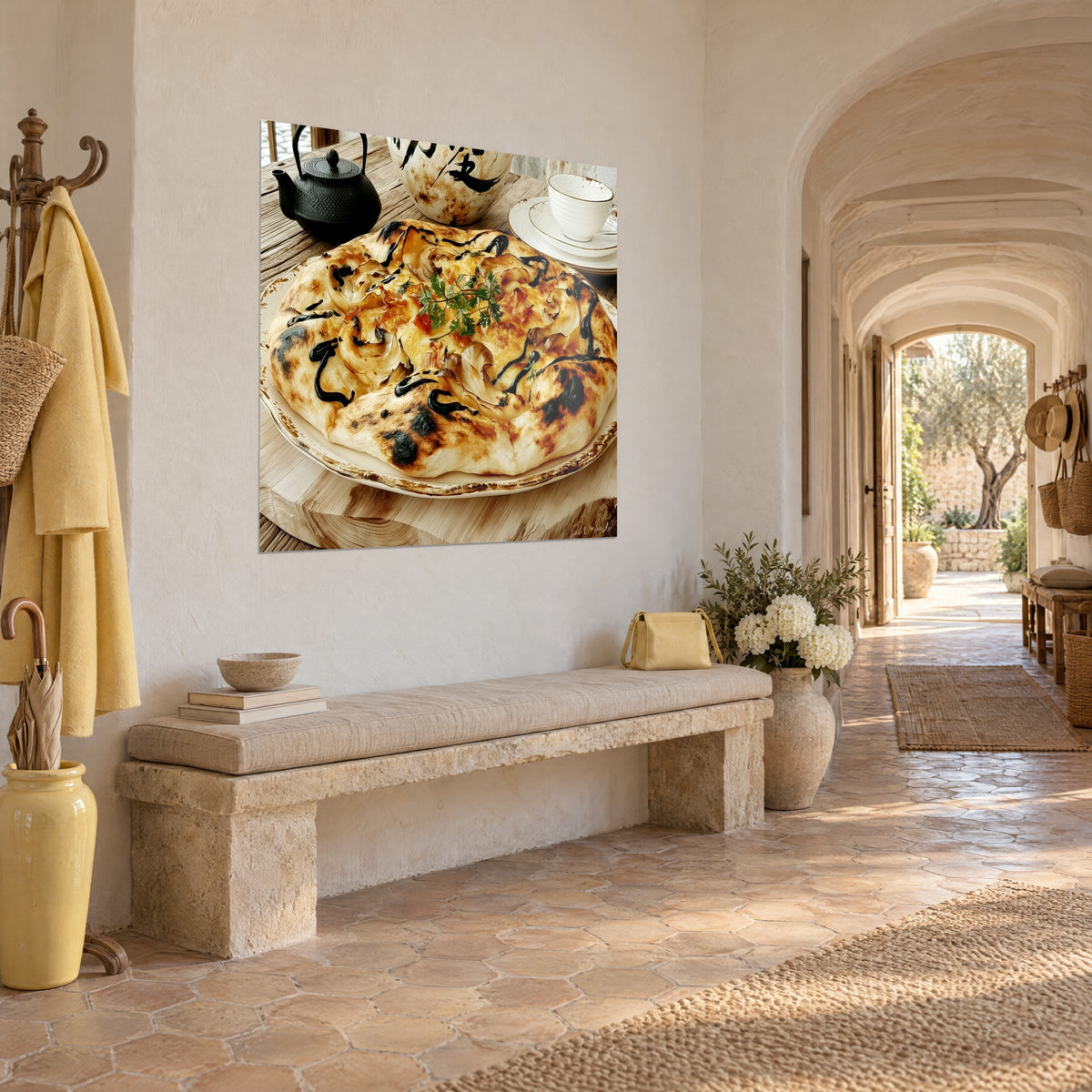 Tableau pizza croustillante aux bords brûlés noir et ocre, théière en fonte, couloir voûté d'un mas provençal