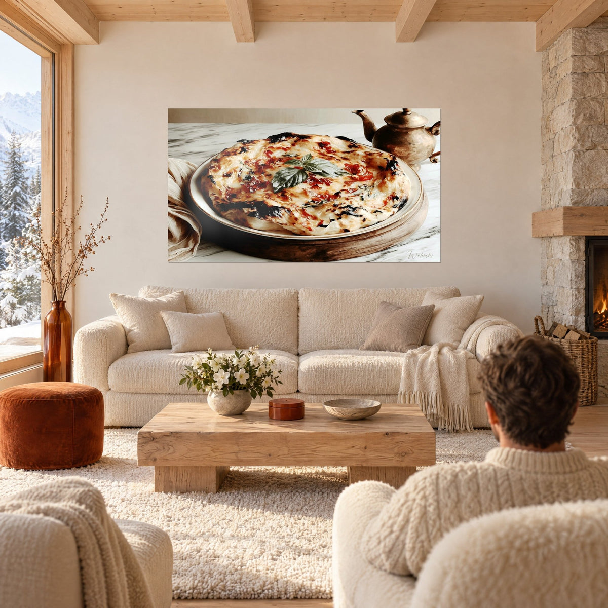 Gemälde mit goldgelber handgemachter Pizza, roten Tomaten und grünem Basilikum, kupferne Teekanne, über einem Sofa in einem hellen Wohnzimmer