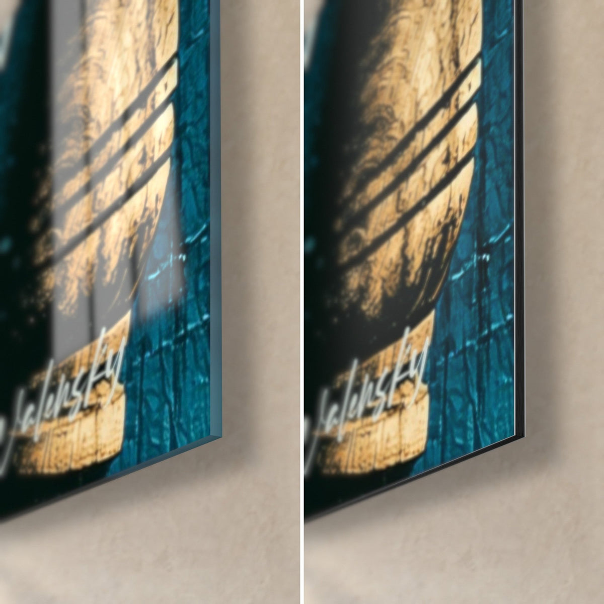 Gemälde Pizza mit schwarzen Oliven, untere rechte Ecke: glänzendes Acrylglas mit marineblauen und ockerfarbenen Reflexen, mattes Dibond-Alu, 3 mm Stärke