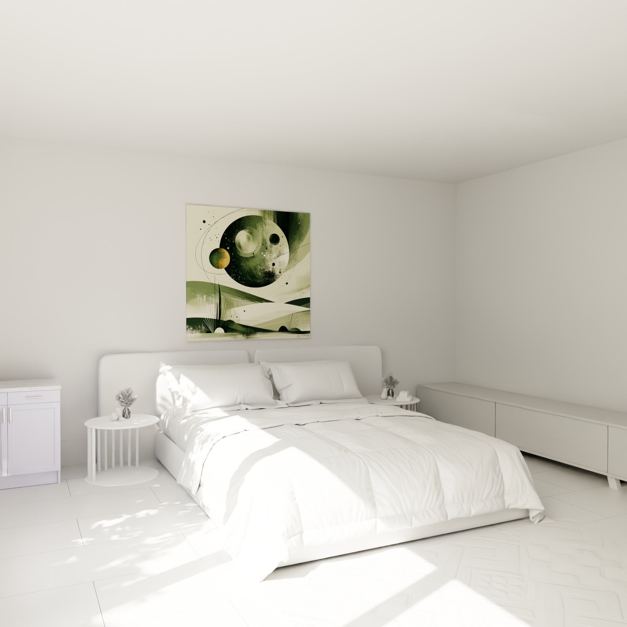 Sphères célestes vert olive et orange terracotta accrochées au-dessus d'un lit dans une chambre claire
