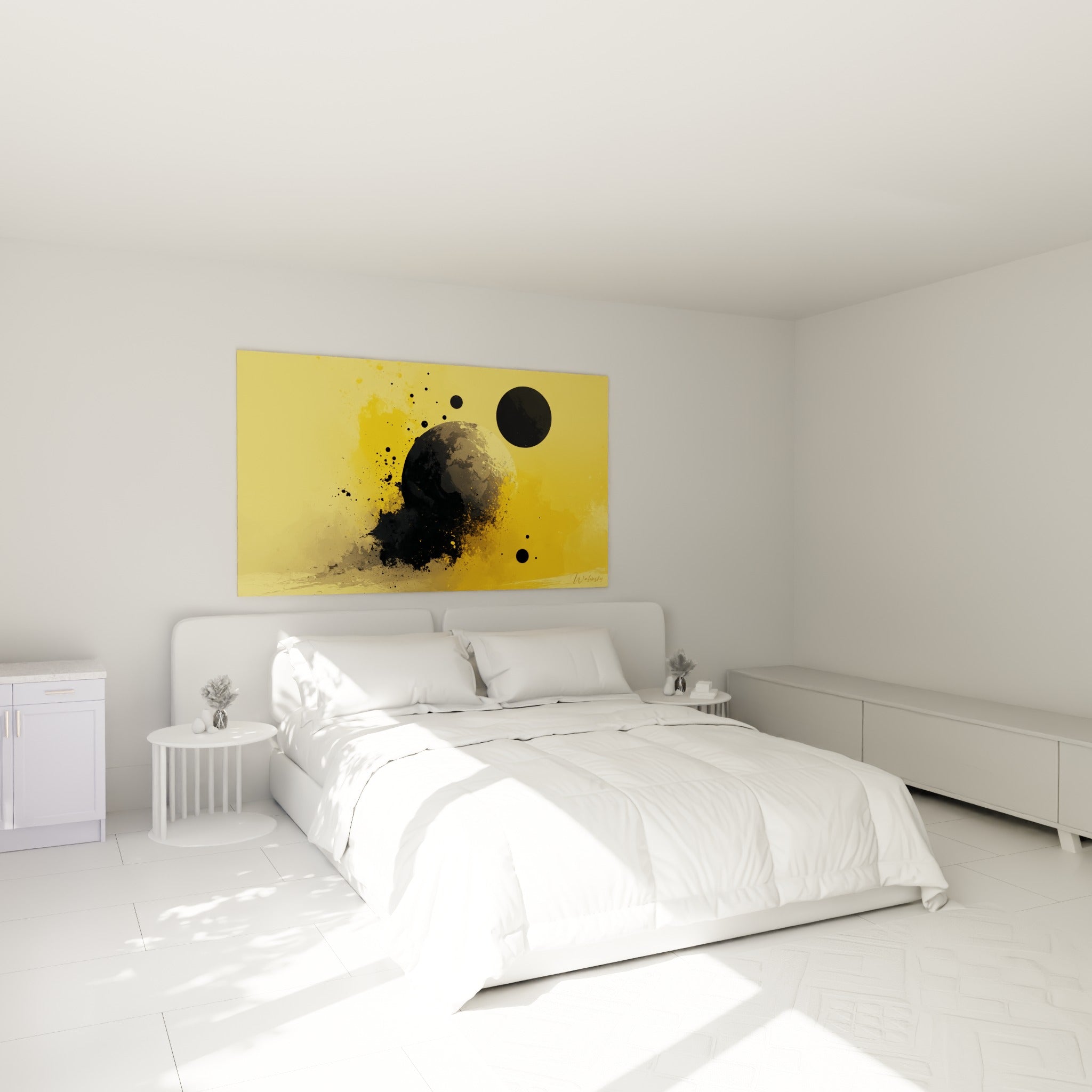 Sphère planétaire noire et jaune éclatant, œuvre accrochée au-dessus d'un lit dans une chambre claire