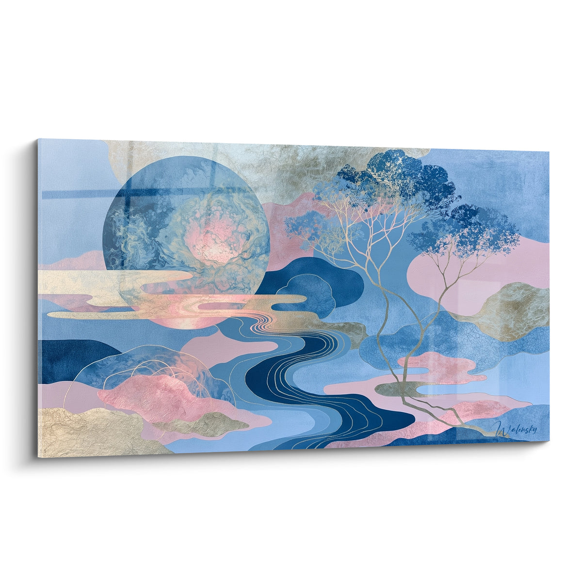 Planète marbrée bleu marine et rose poudré surplombant une rivière dorée sinueuse