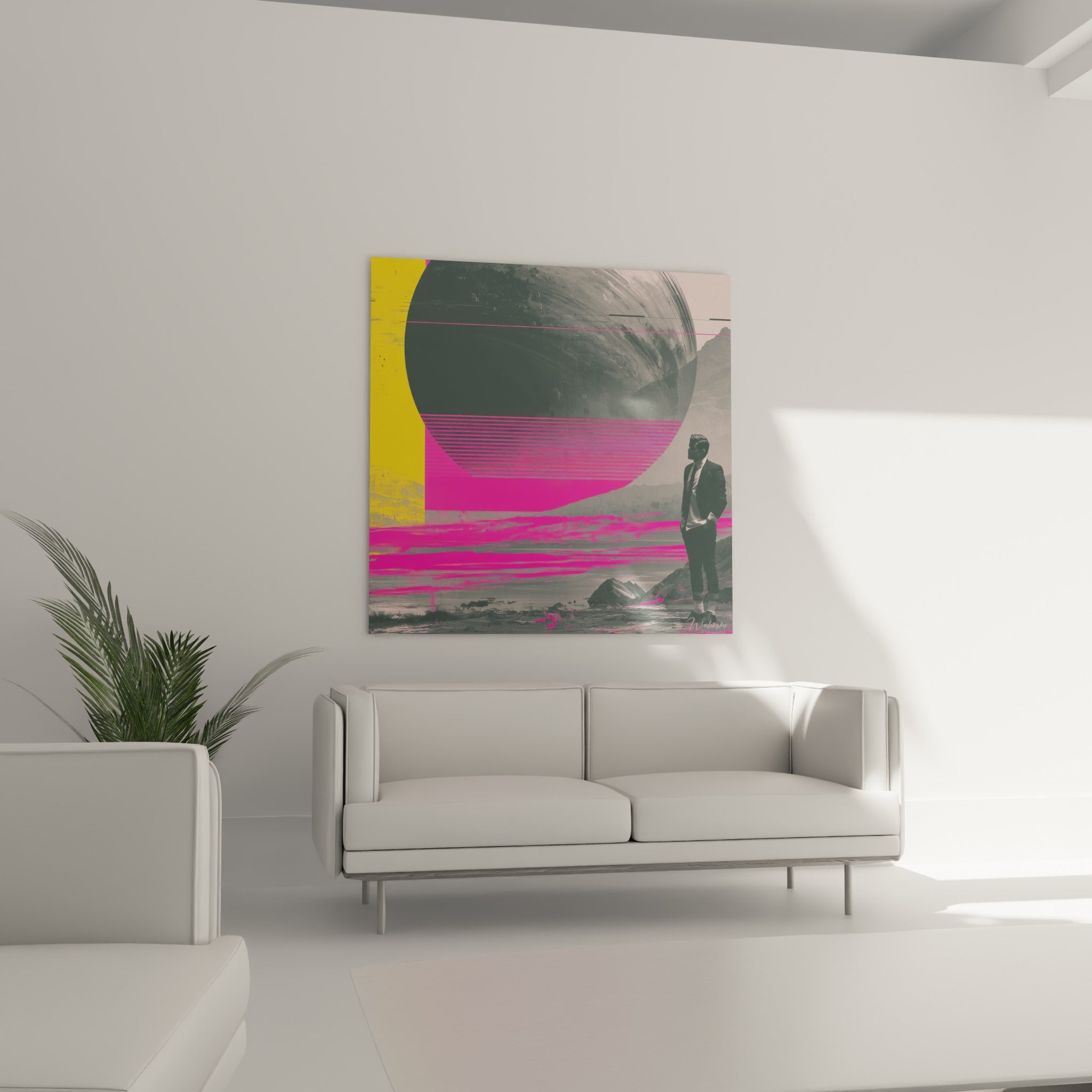 Astre gris anthracite traversé de bandes roses fuchsia et jaune fauve, au-dessus d'un canapé dans un salon lumineux