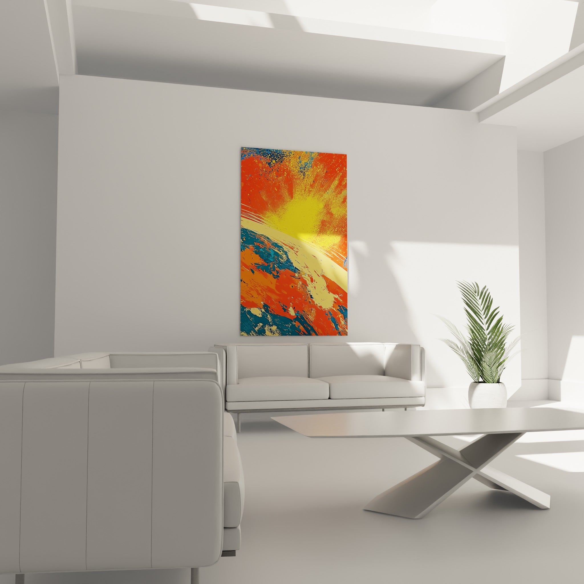 Explosion cosmique jaune et terracotta griffée de bleu profond, au-dessus d'un canapé dans un salon lumineux