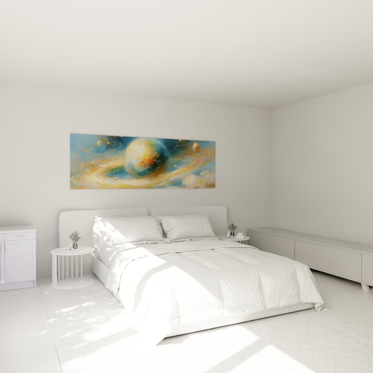 Sphère cosmique bleue et ocre aux anneaux dorés au-dessus d'un lit dans une chambre claire