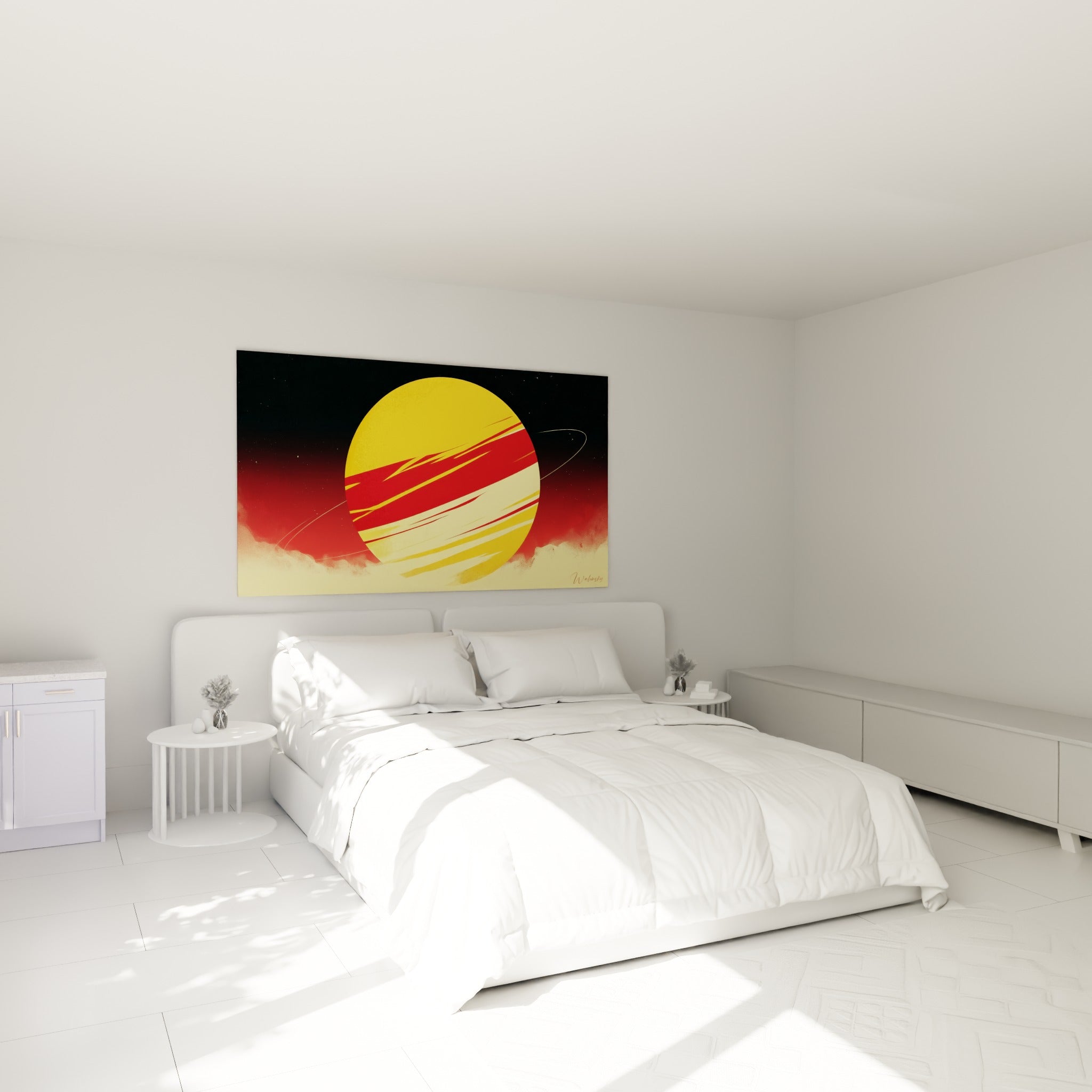 Sphère jaune et rouge cerclée d'un fin anneau, accrochée au-dessus d'un lit dans une chambre claire