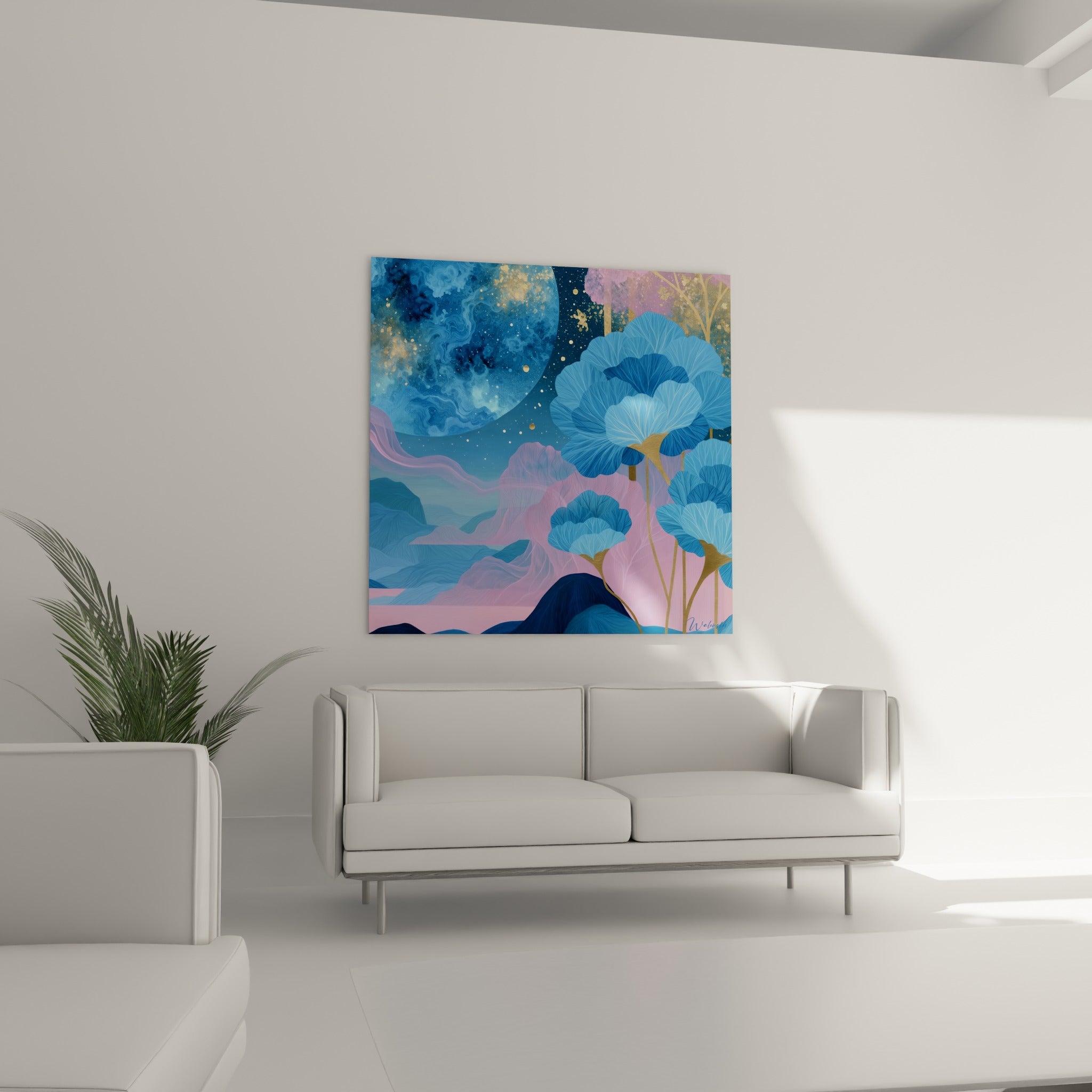 Sphère bleu marine et arbres bleu pastel d'une scène fantastique, au-dessus d'un canapé dans un salon lumineux
