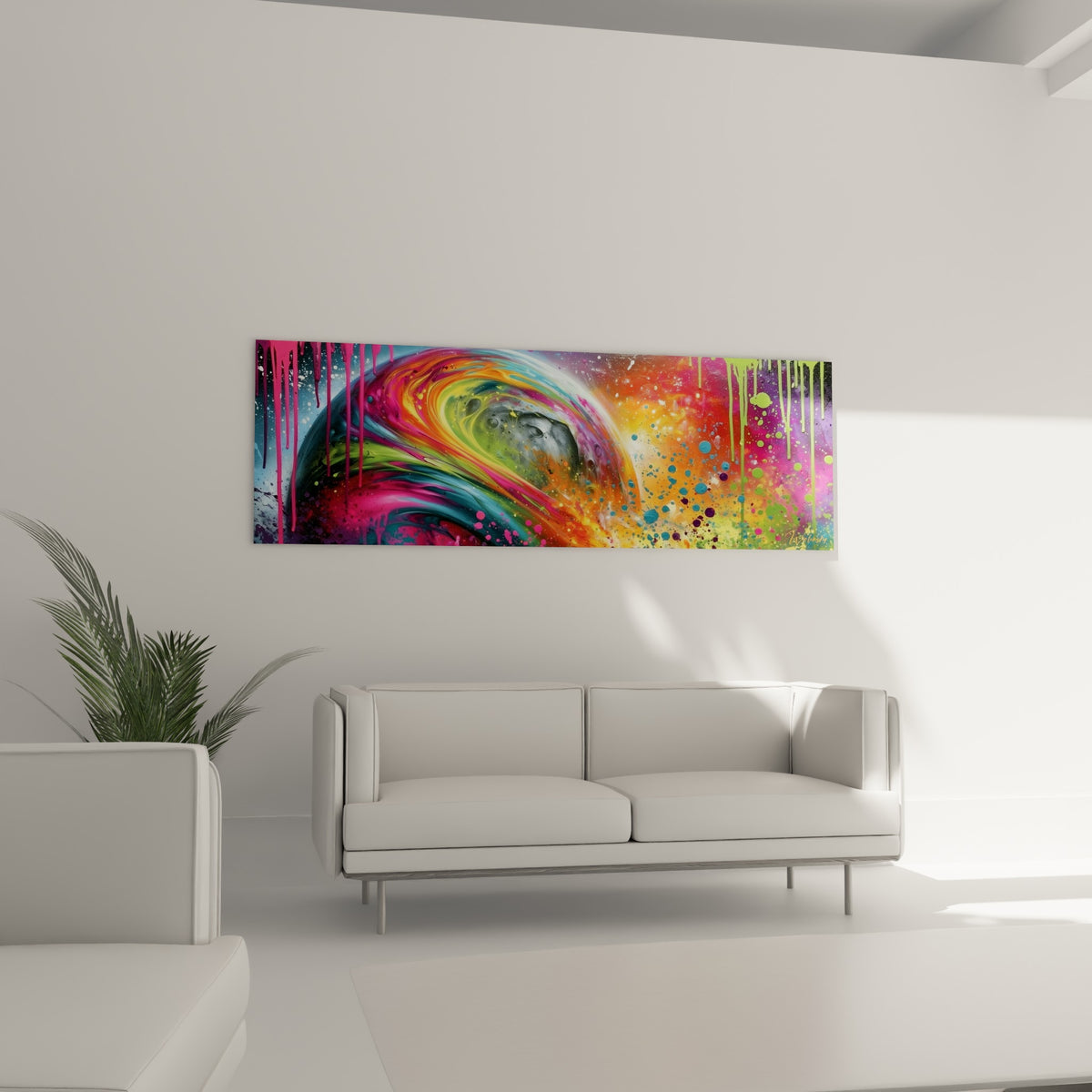Tourbillon coloré rose et turquoise autour d'une planète grise, au-dessus d'un canapé dans un salon lumineux