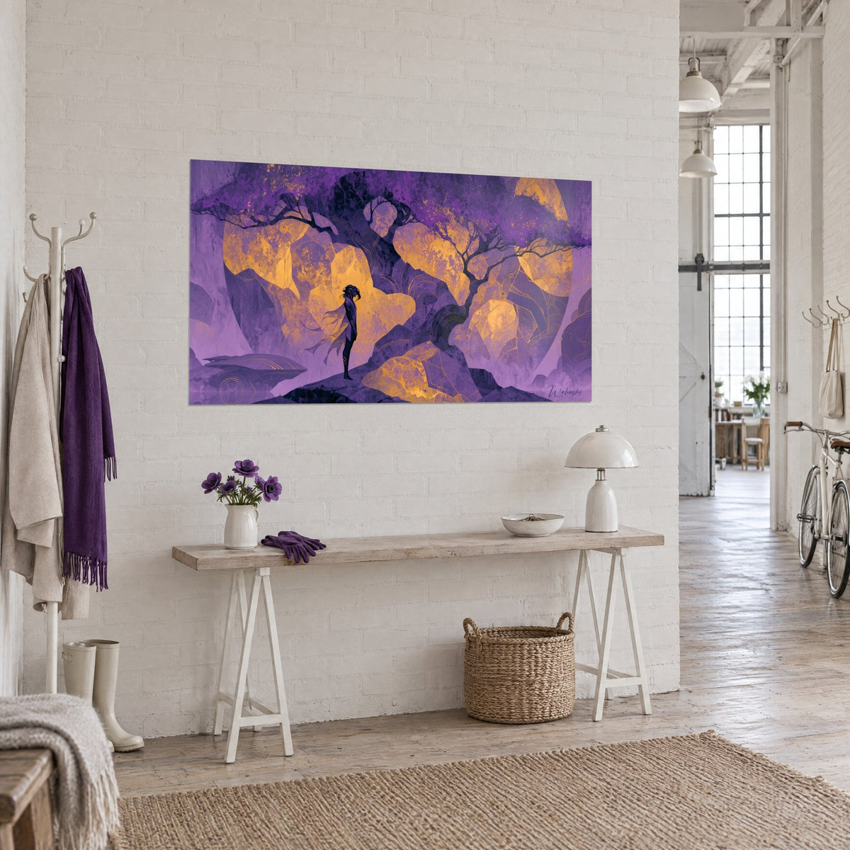 Quadro viaggiatore solitario di profilo, mantello svolazzante, grandi rocce ocra e porpora, visto di tre quarti in un loft d'artista