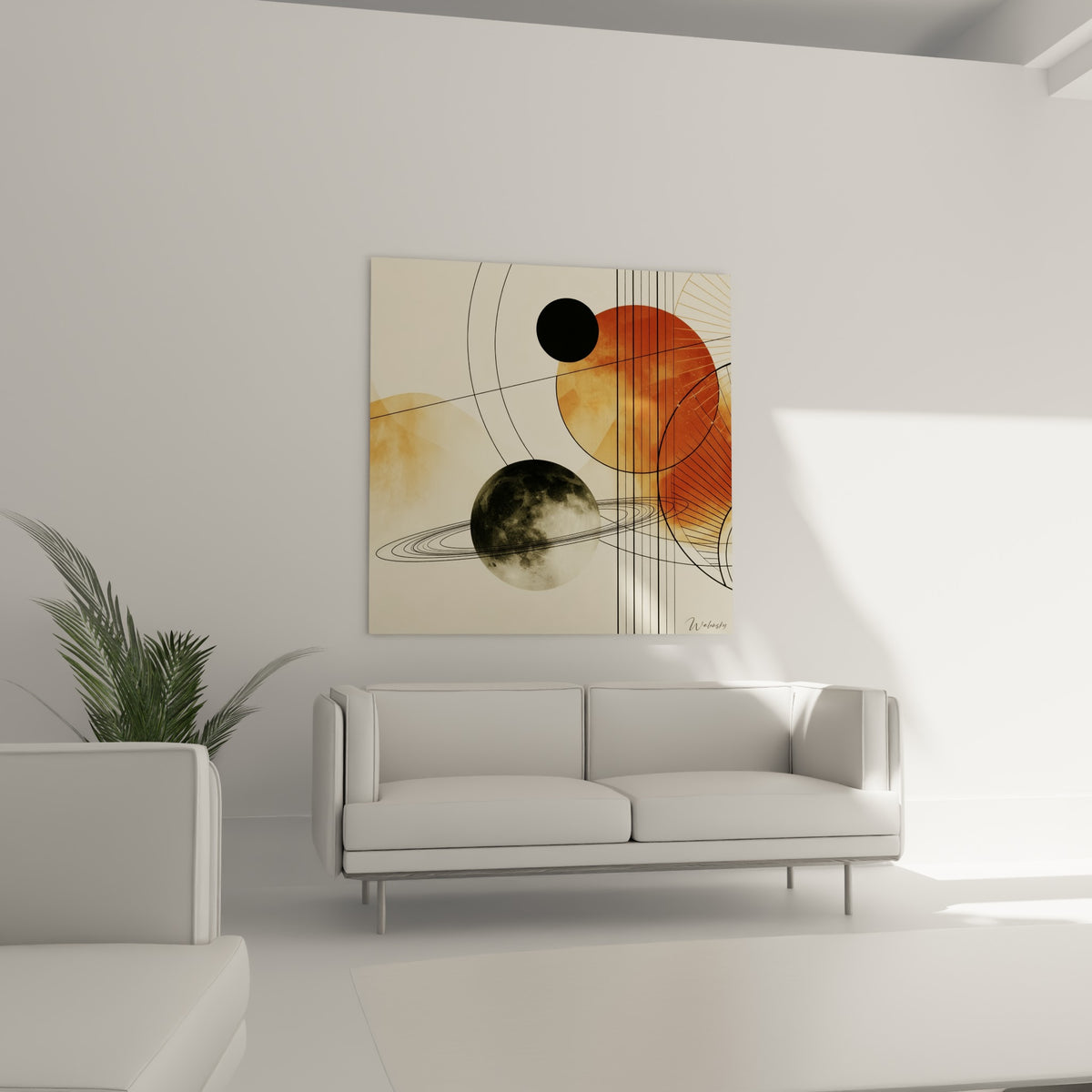 Cercles gris et orangés traversés de lignes verticales noires, accrochés au-dessus d'un canapé dans un salon lumineux.