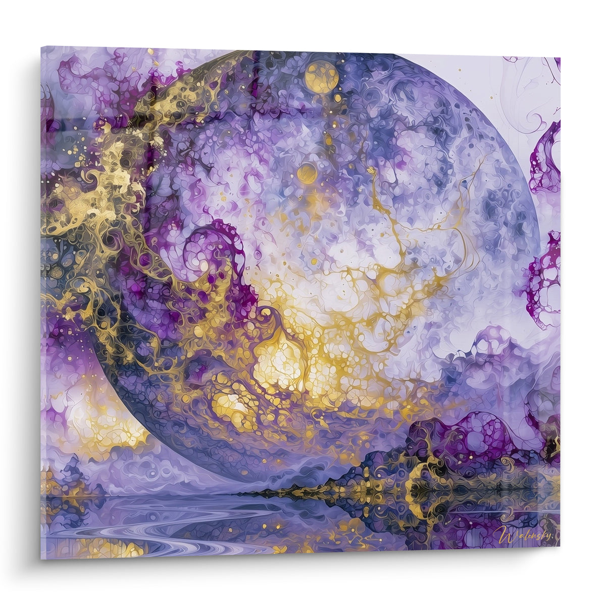 Planète mauve aux veines dorées fluides, sphère marbrée sur fond clair et texturé