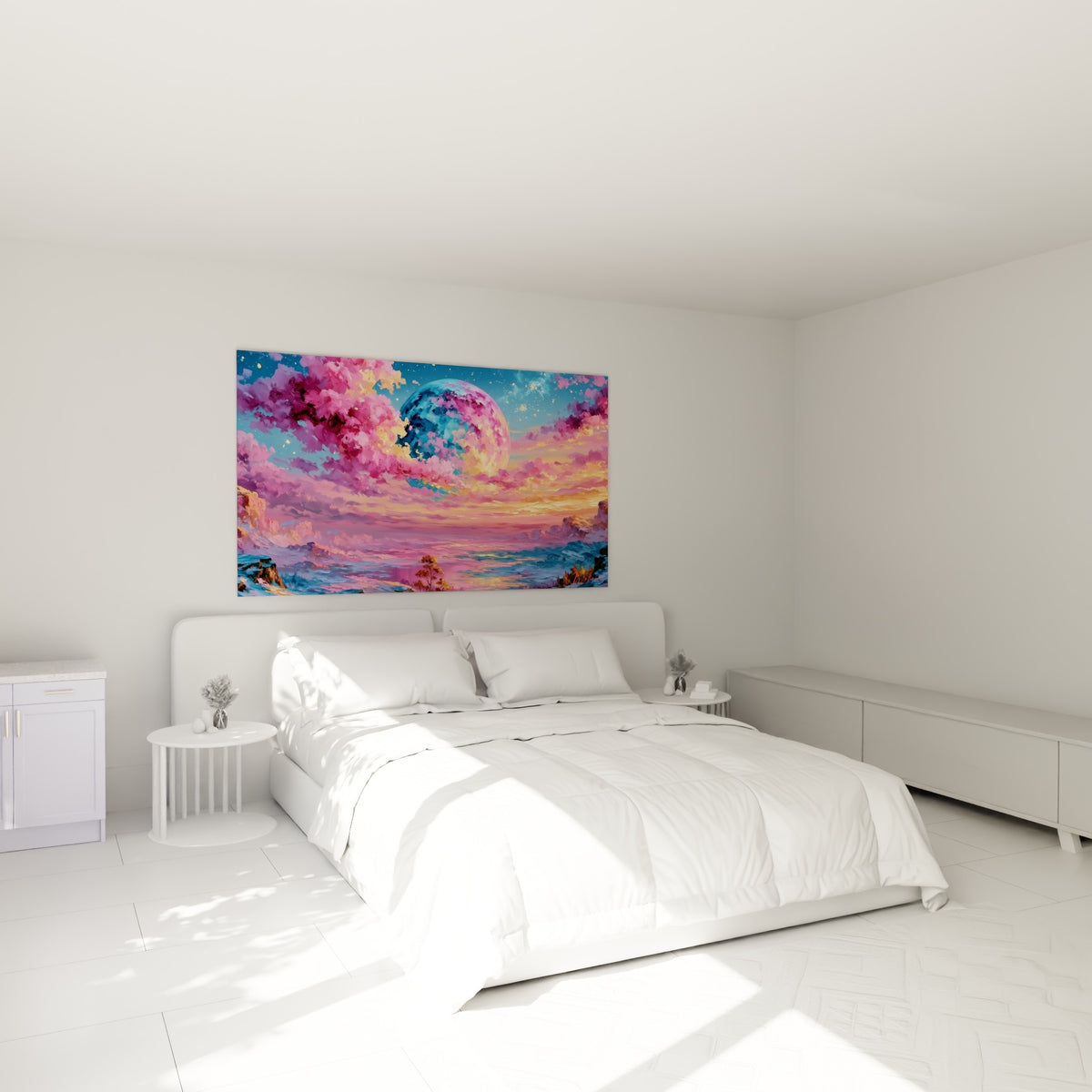 Astre rose et ocre peint à l'huile, accroché au-dessus d'un lit dans une chambre claire