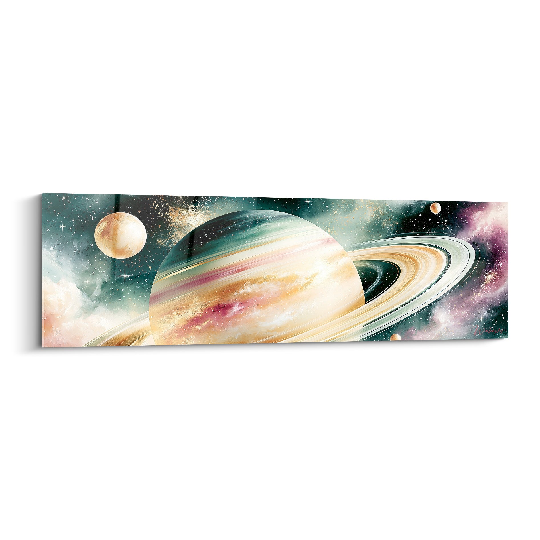 Saturne dorée aux anneaux rosés flotte sur un fond anthracite étoilé, entourée de petites lunes sableuses