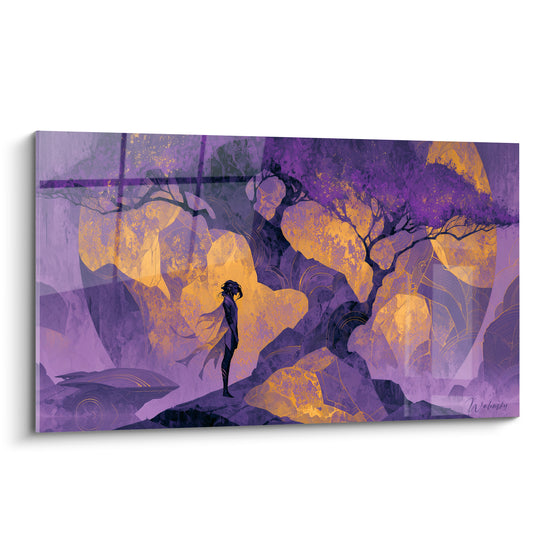 Silhouette violette debout sur des rochers dorés face à un arbre sombre, planète mystérieuse.