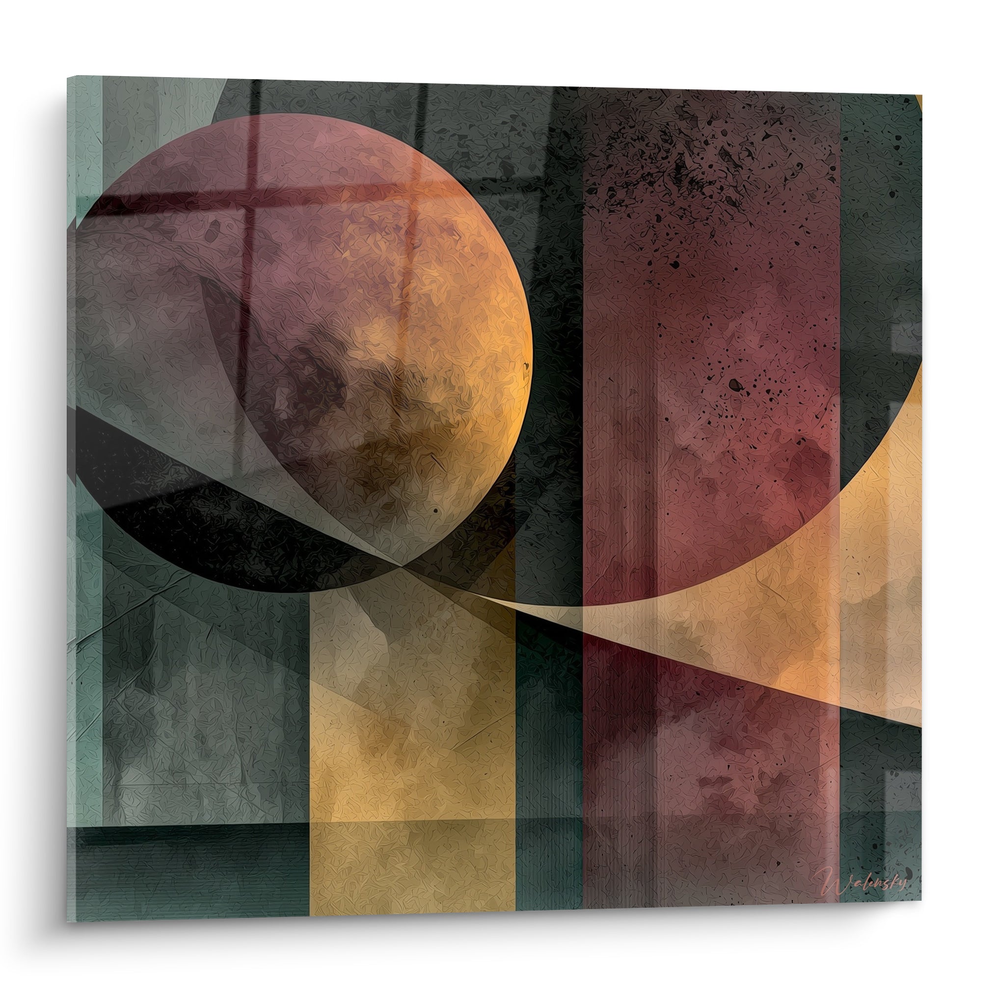 Sphère dorée aux reflets orangés entourée de bandes anthracite et bordeaux striées, tableau Planète abstrait