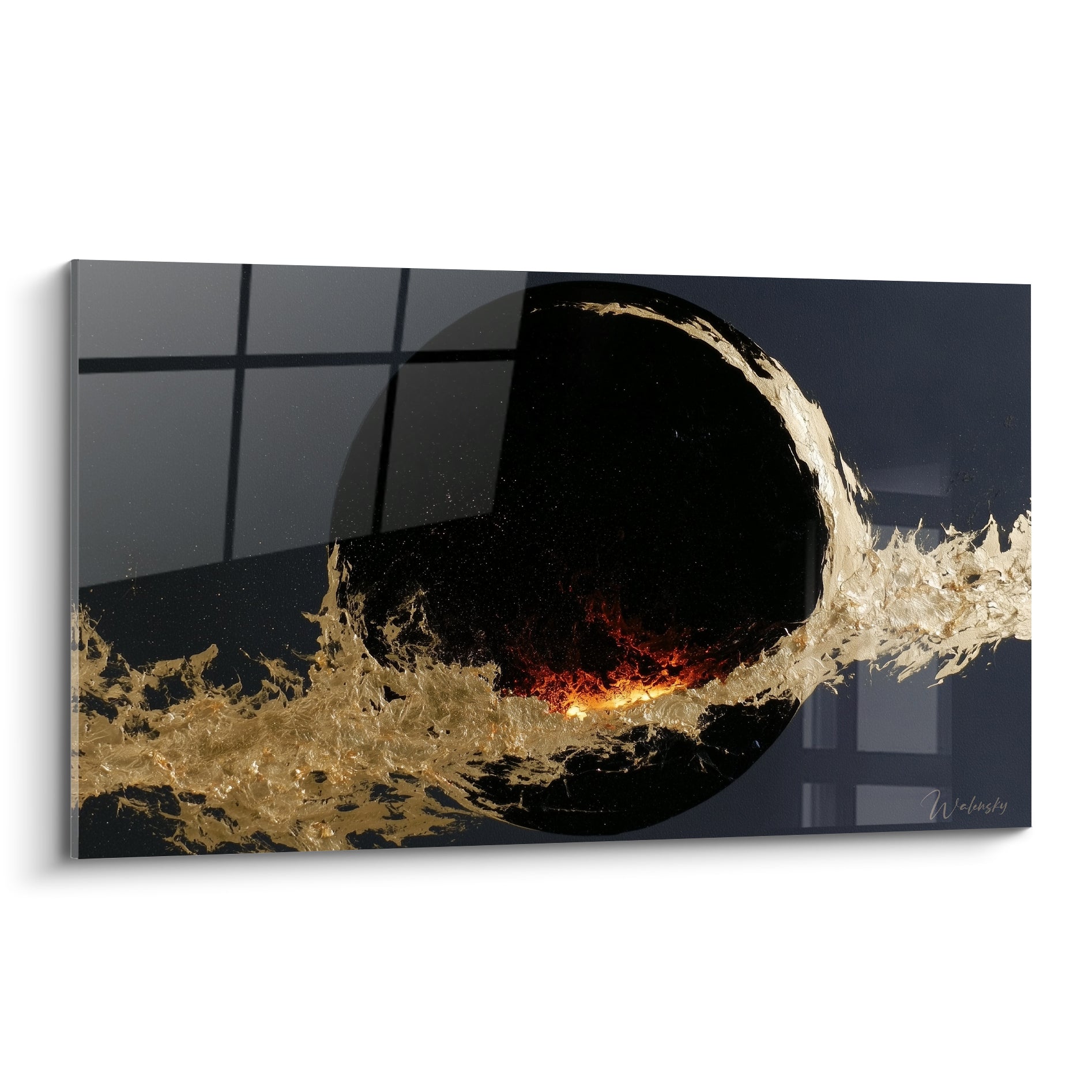 Sphère noire et dorée en fusion, tableau Planète abstrait aux flammes orangées centrales