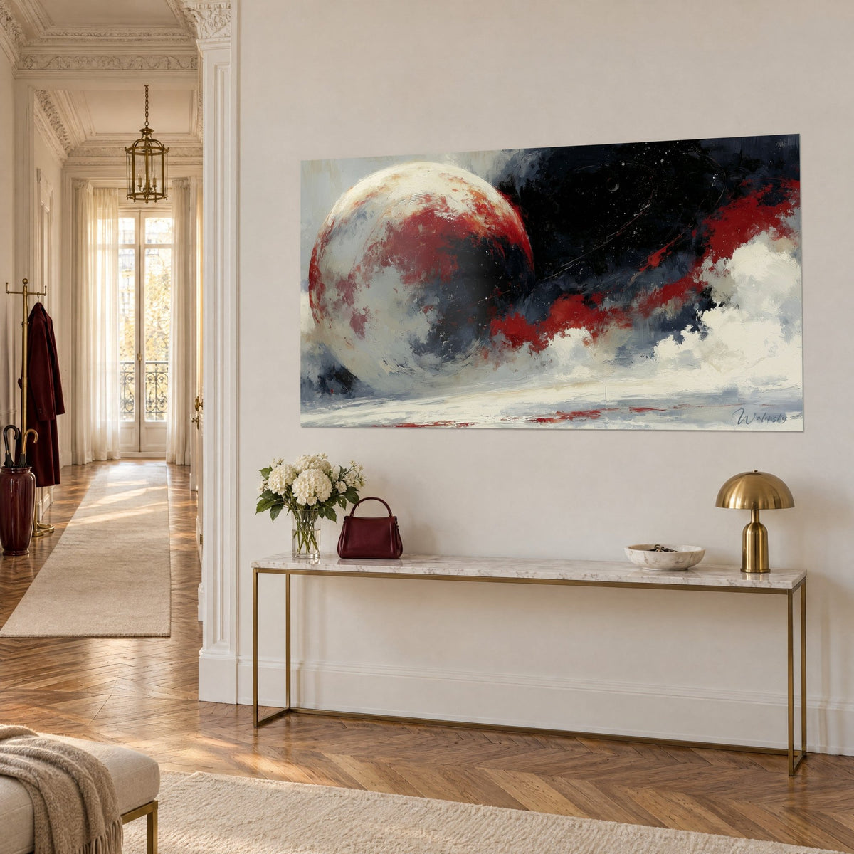 Tableau globe ivoire taché de carmin, nuages de neige crème et fond noir constellé, console dorée haussmannienne
