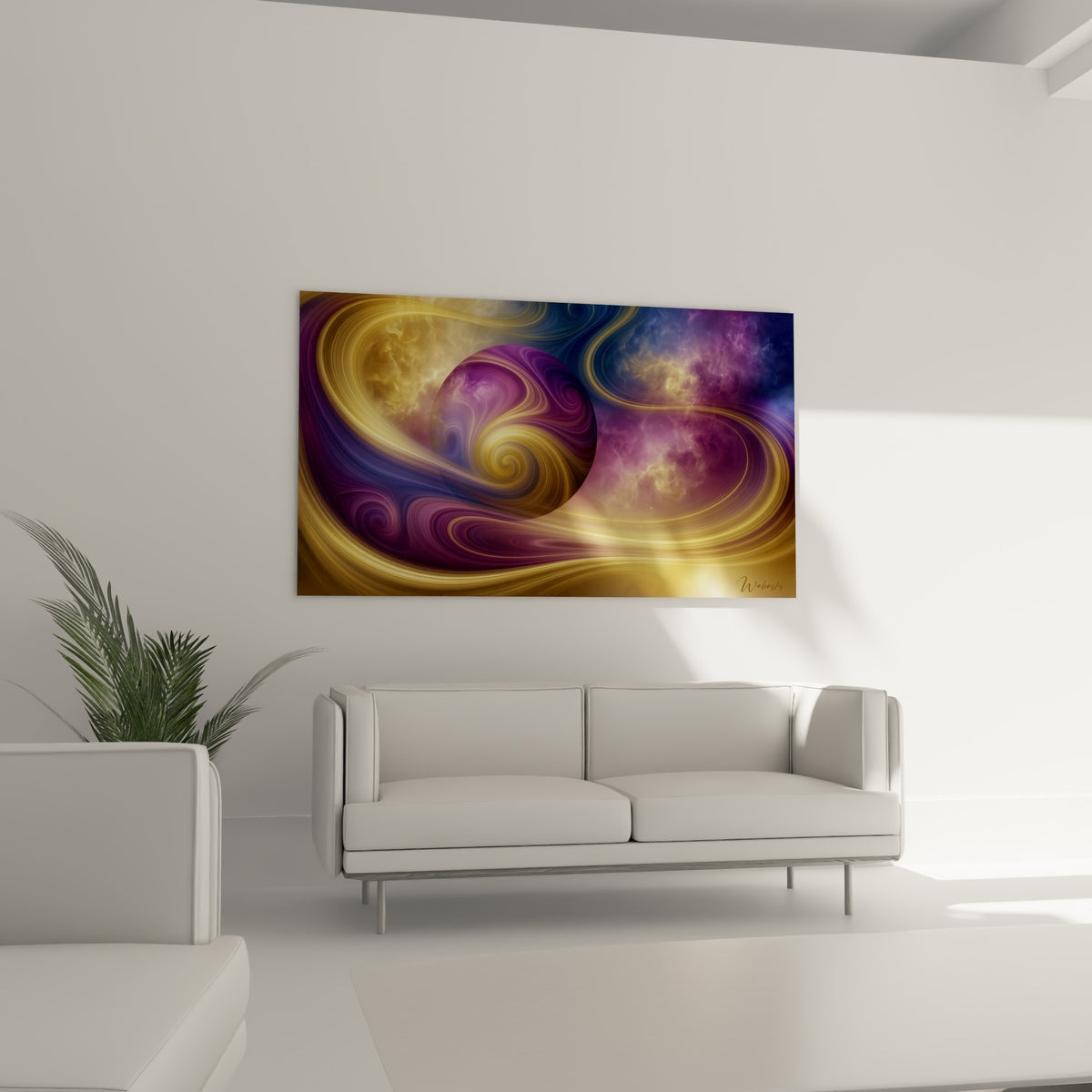 Tourbillon doré et violet de cette sphère cosmique disposé au-dessus d'un canapé dans un salon lumineux