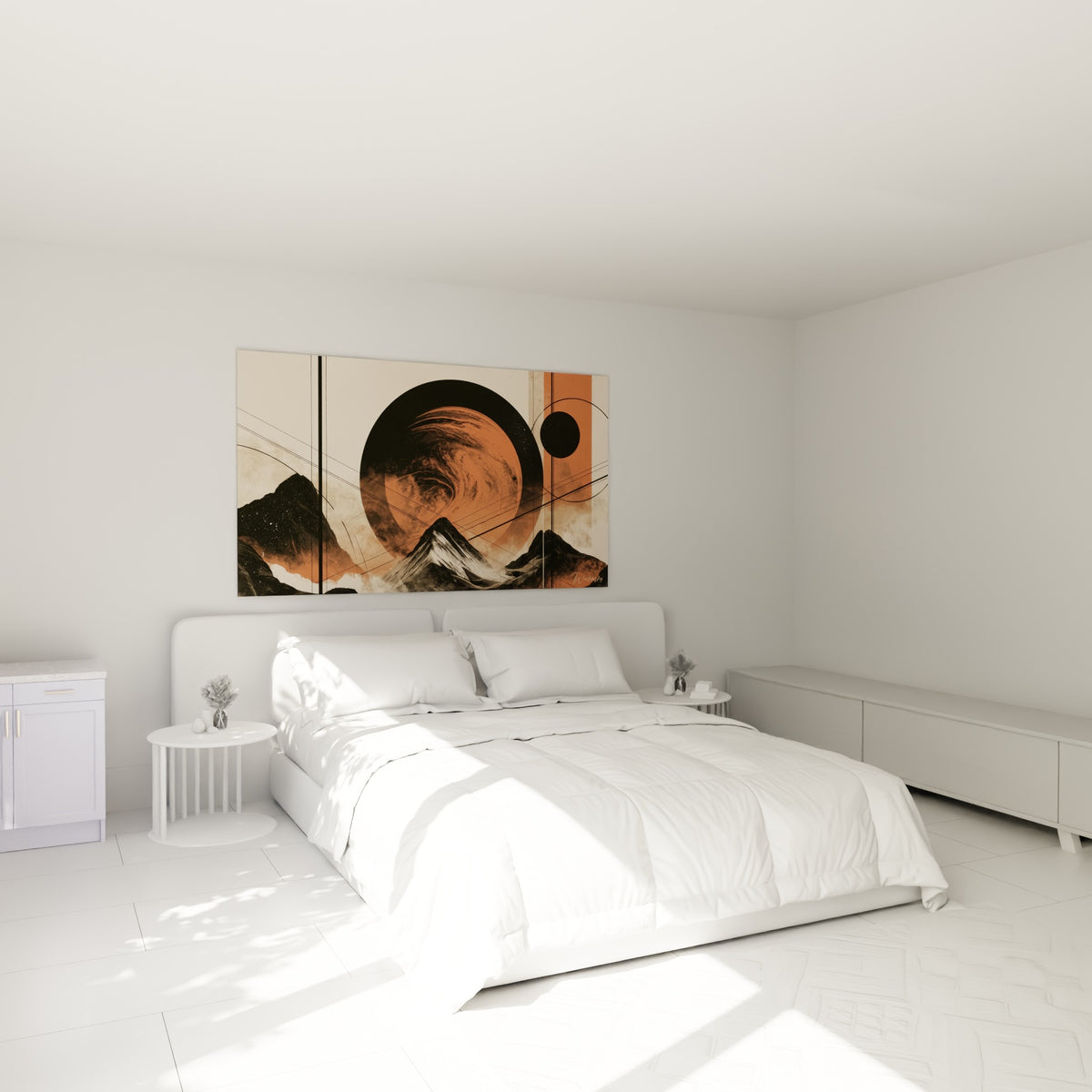 Sphère orange tourbillonnante et sommets enneigés noirs accrochés au-dessus d'un lit dans une chambre claire