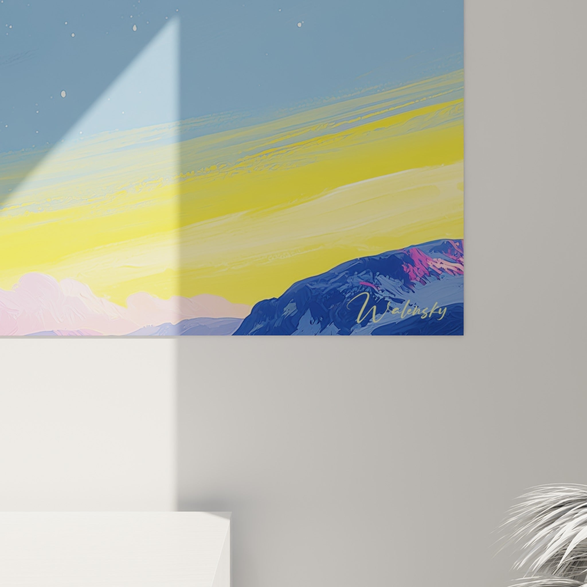 Empâtements jaunes et bleus sur la surface lunaire, coulures roses fondues visibles de près sur la toile.
