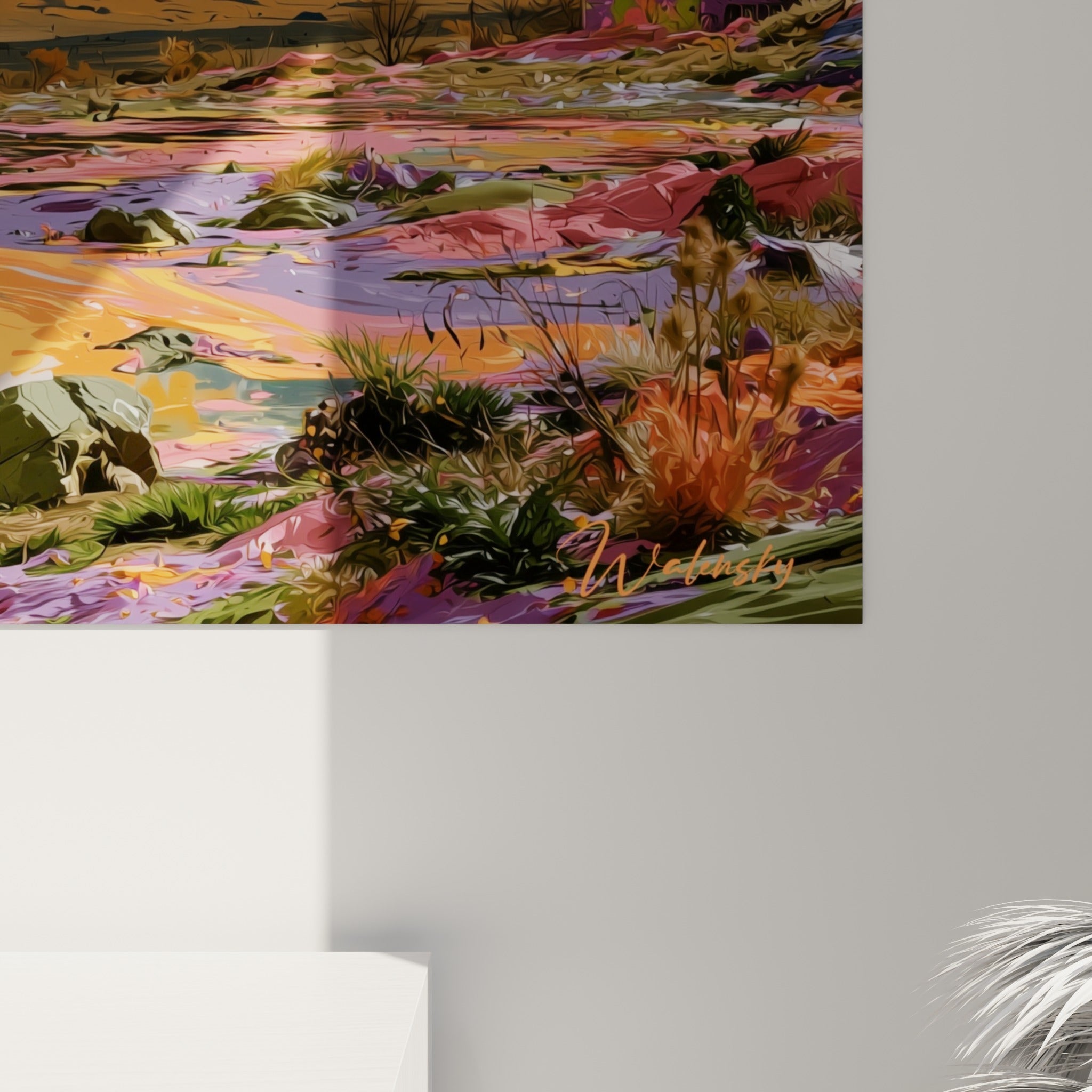 Détail des coulures orange et rose sur la surface lunaire, grain texturé et couleurs qui se fondent